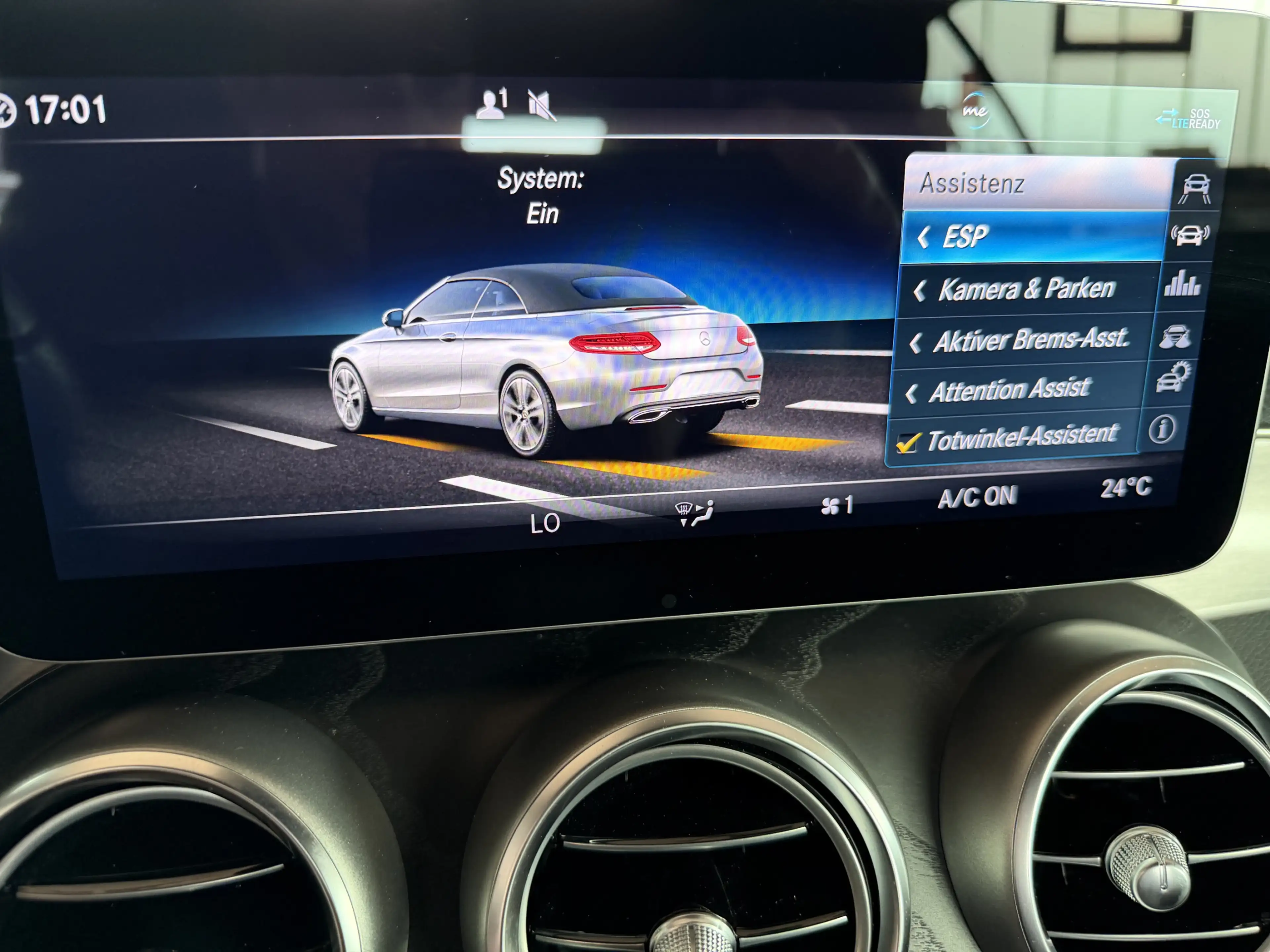 Mercedes-Benz C 200 CABRIO+AMG+CARPLAY+R-KAMERA+TOTWINKEL+LED — photo 15