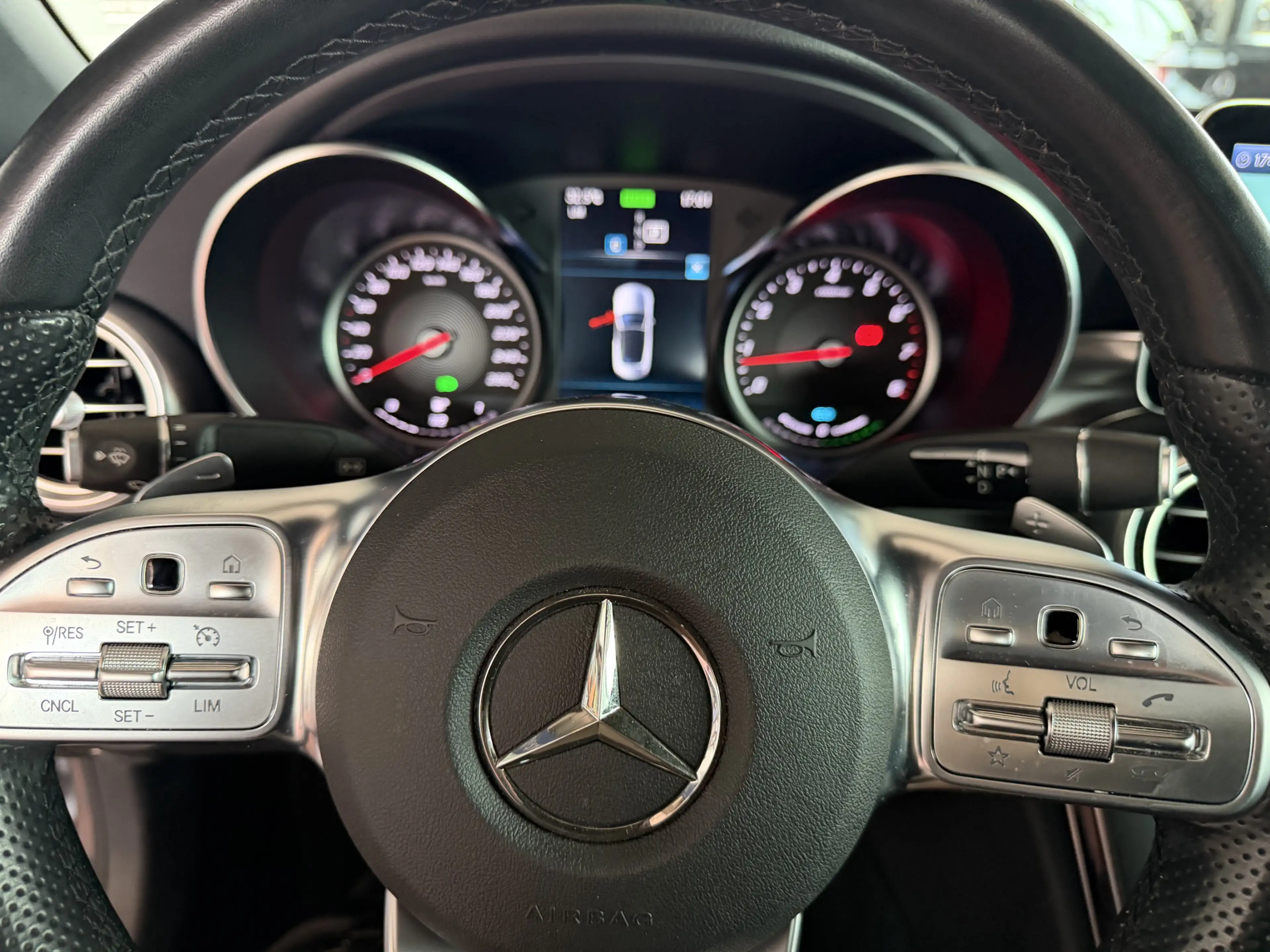 Mercedes-Benz C 200 CABRIO+AMG+CARPLAY+R-KAMERA+TOTWINKEL+LED — photo 8