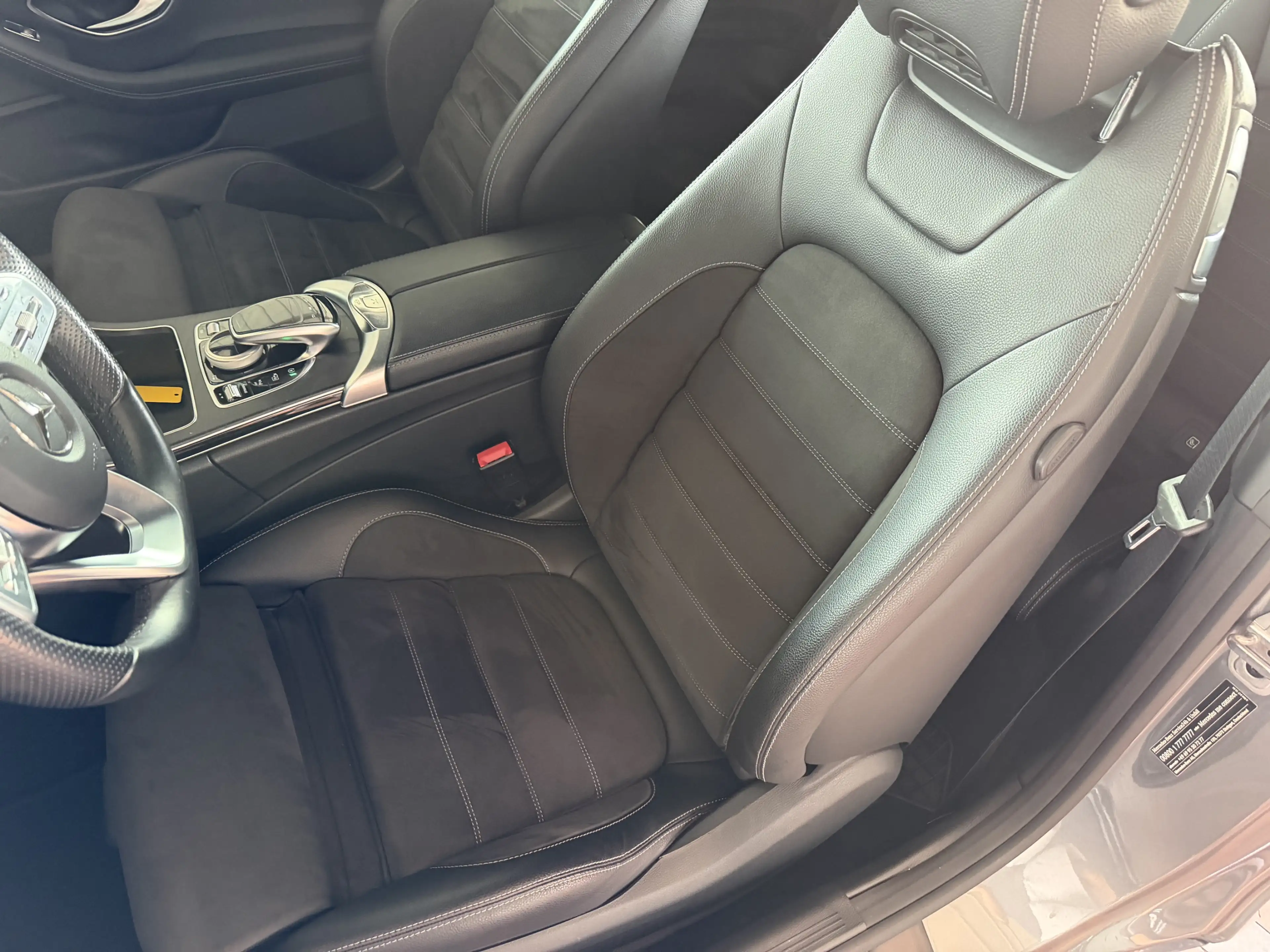 Mercedes-Benz C 200 CABRIO+AMG+CARPLAY+R-KAMERA+TOTWINKEL+LED — photo 6