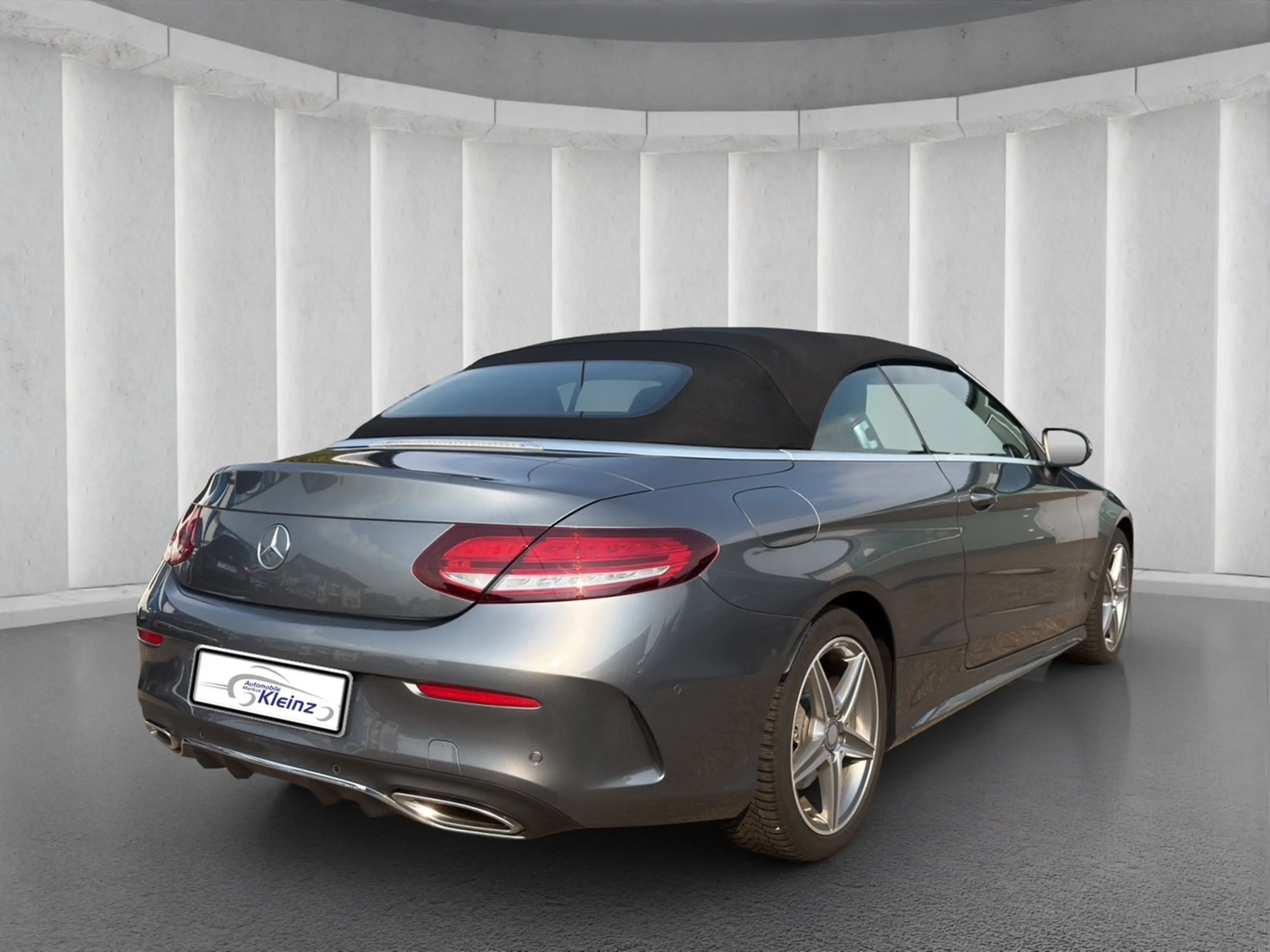 Mercedes-Benz C 200 CABRIO+AMG+CARPLAY+R-KAMERA+TOTWINKEL+LED — photo 3