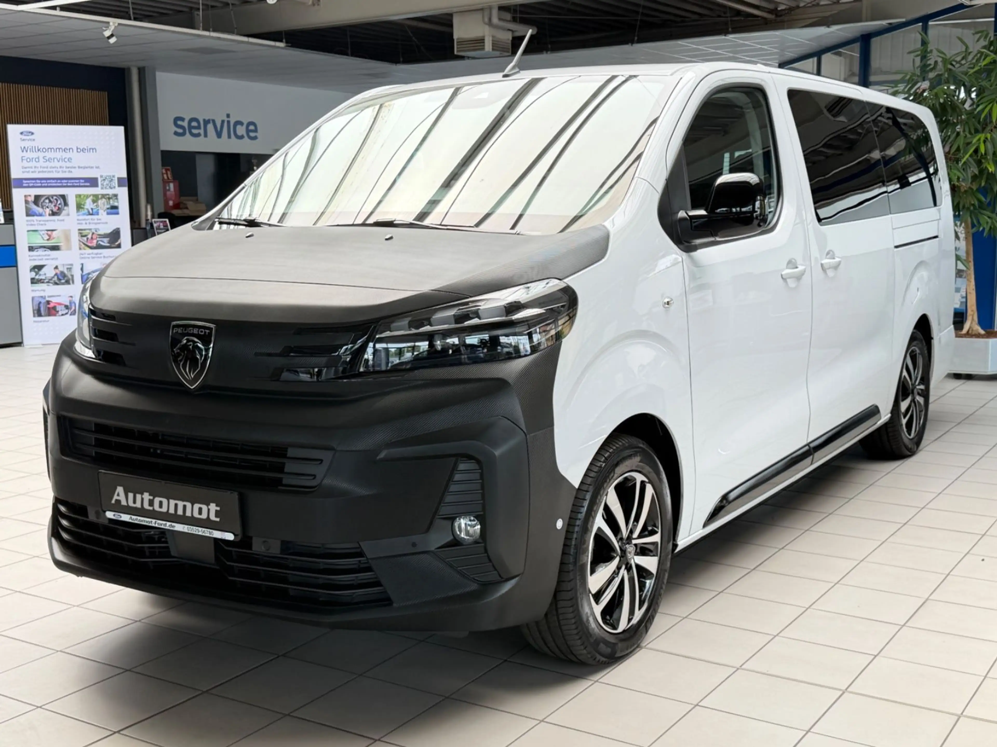 Peugeot Traveller 2.0 Allure L3*LED*Standh.*AHK*7-Sitzer