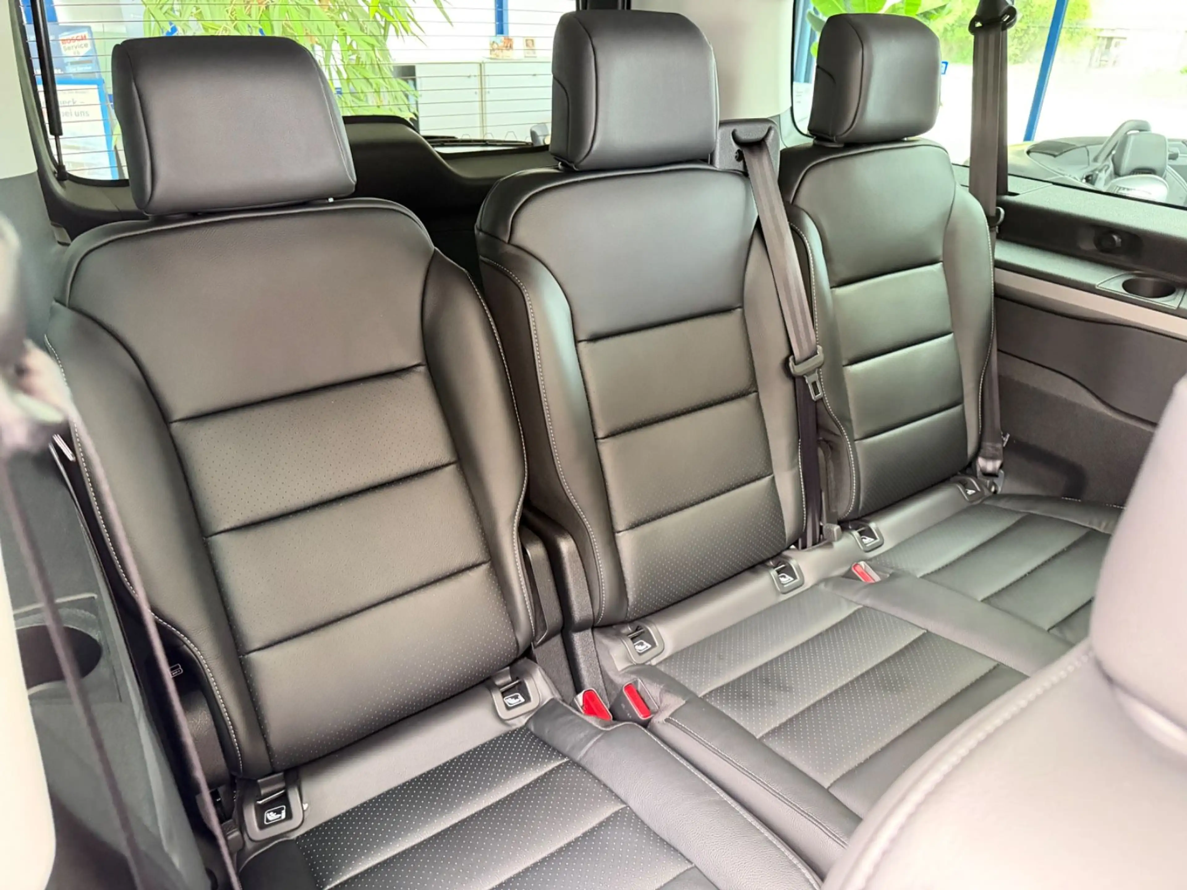 Peugeot Traveller 2.0 Allure L3*LED*Standh.*AHK*7-Sitzer — photo 11