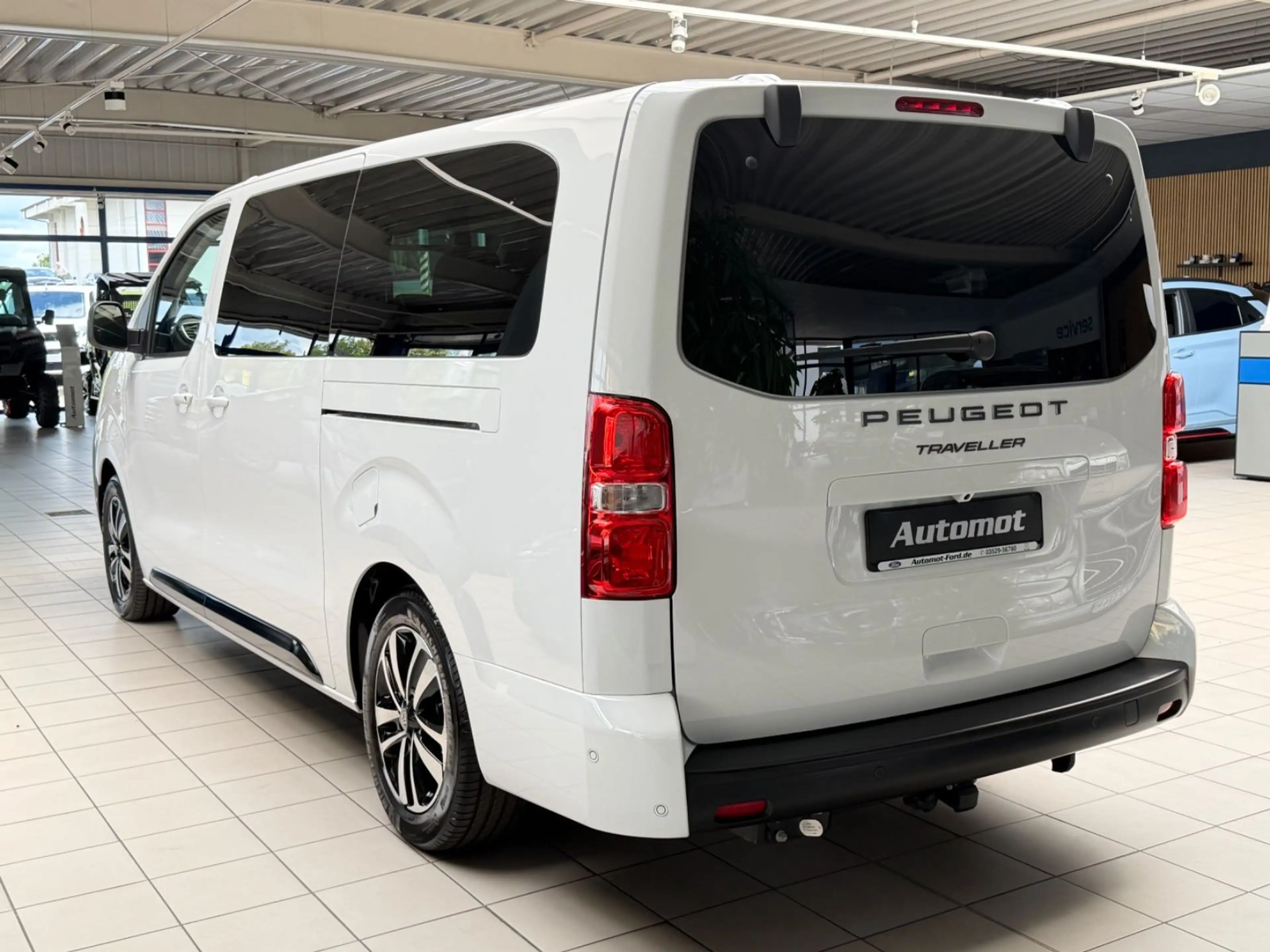 Peugeot Traveller 2.0 Allure L3*LED*Standh.*AHK*7-Sitzer — photo 4