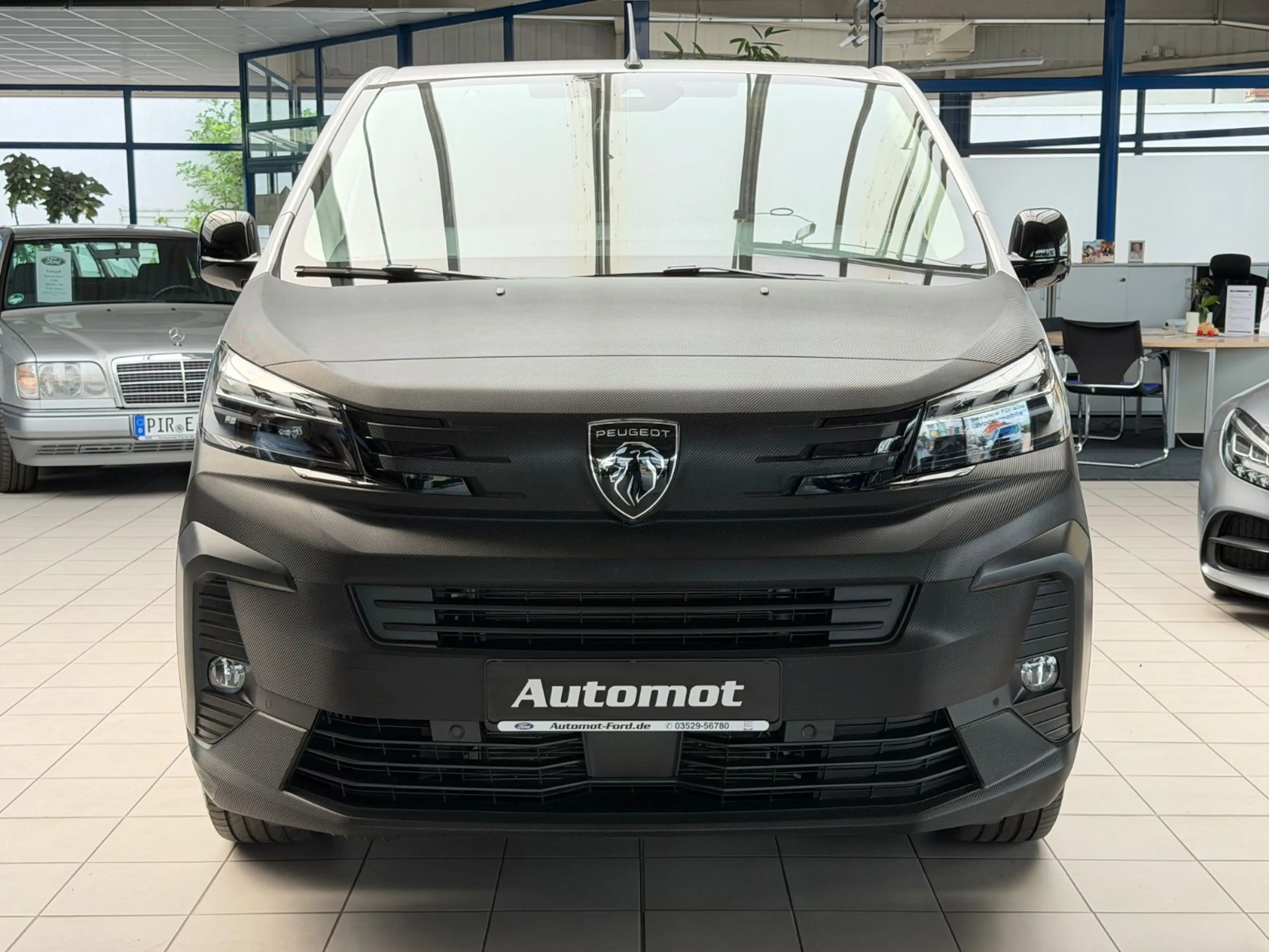 Peugeot Traveller 2.0 Allure L3*LED*Standh.*AHK*7-Sitzer — photo 2