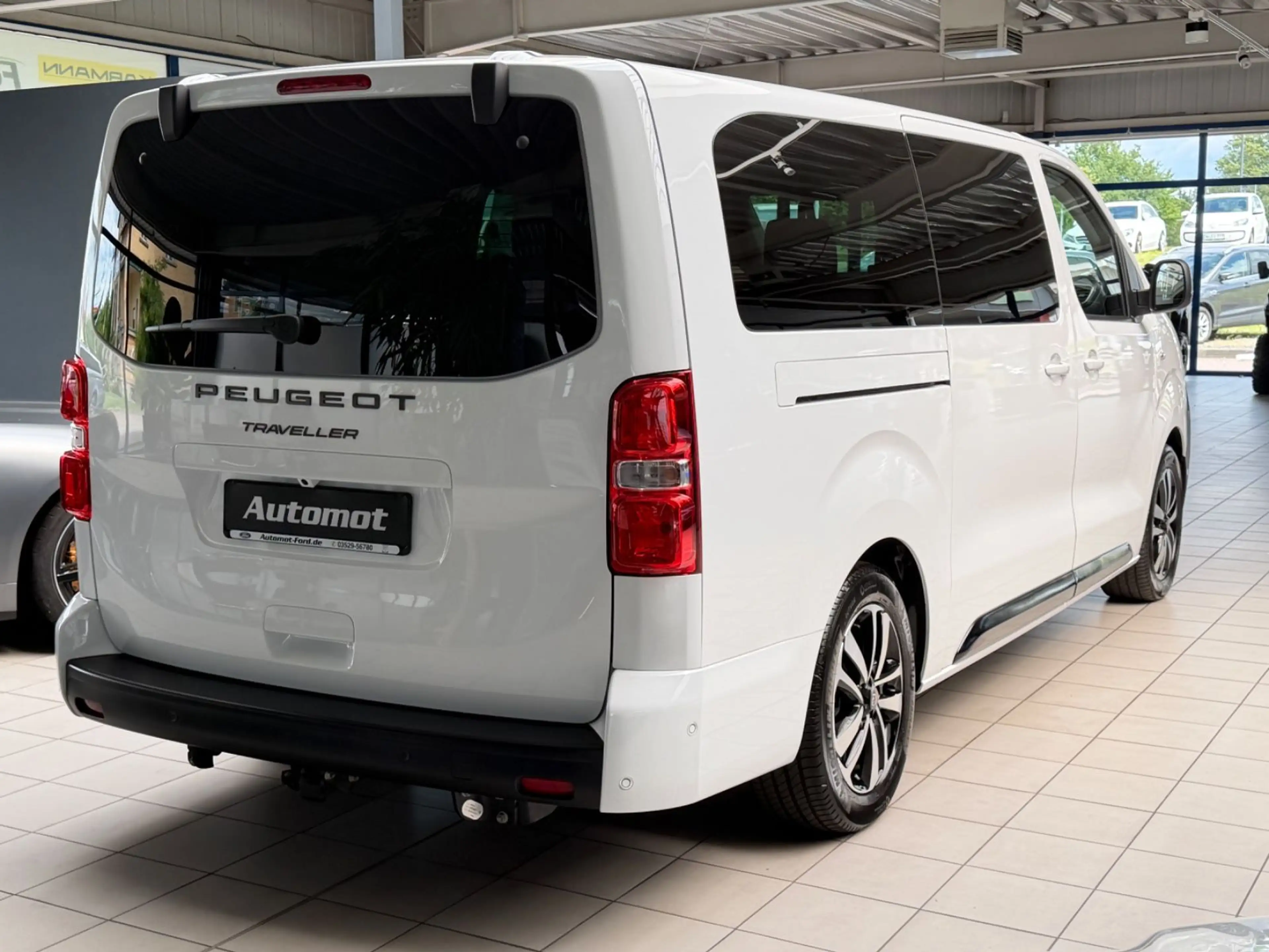 Peugeot Traveller 2.0 Allure L3*LED*Standh.*AHK*7-Sitzer — photo 6