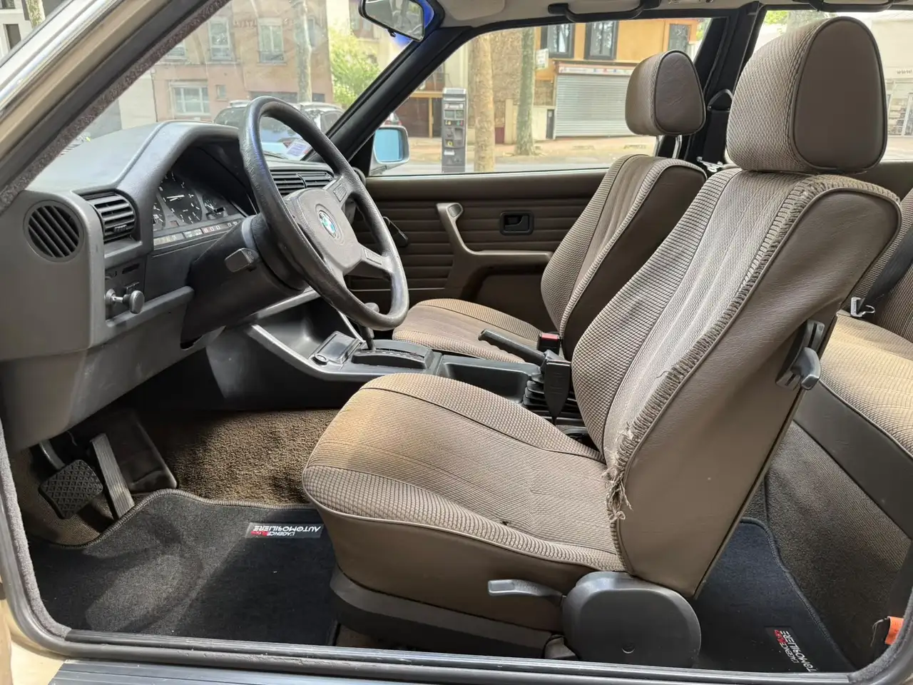 BMW 316 E30 COUPE 318i 1.8 i 105cv -BOITE AUTOMATIQUE-TOIT OUVRANT, foto 10