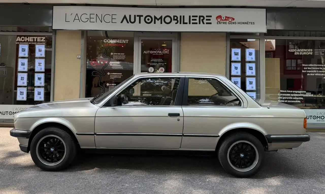 BMW 316 E30 COUPE 318i 1.8 i 105cv -BOITE AUTOMATIQUE-TOIT OUVRANT, foto 7