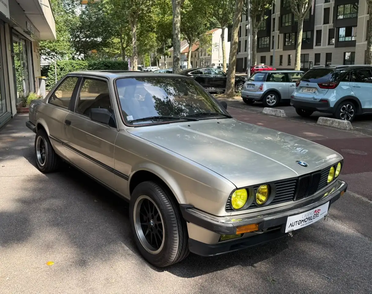 BMW 316 E30 COUPE 318i 1.8 i 105cv -BOITE AUTOMATIQUE-TOIT OUVRANT, foto 3