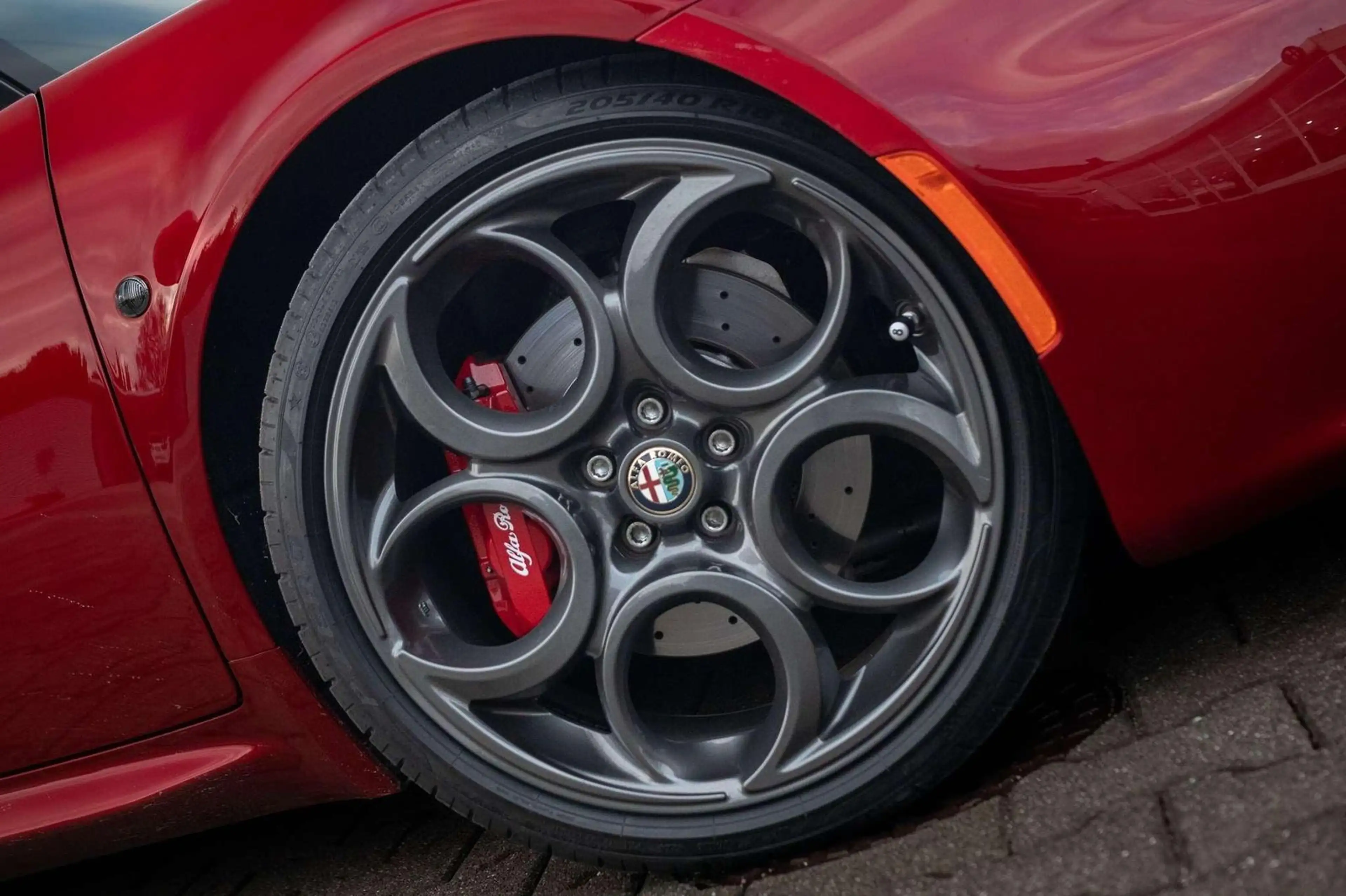 Alfa Romeo 4C 4C*RossoComp.*KW*Bastuck*ECU*Alcantara — photo 8