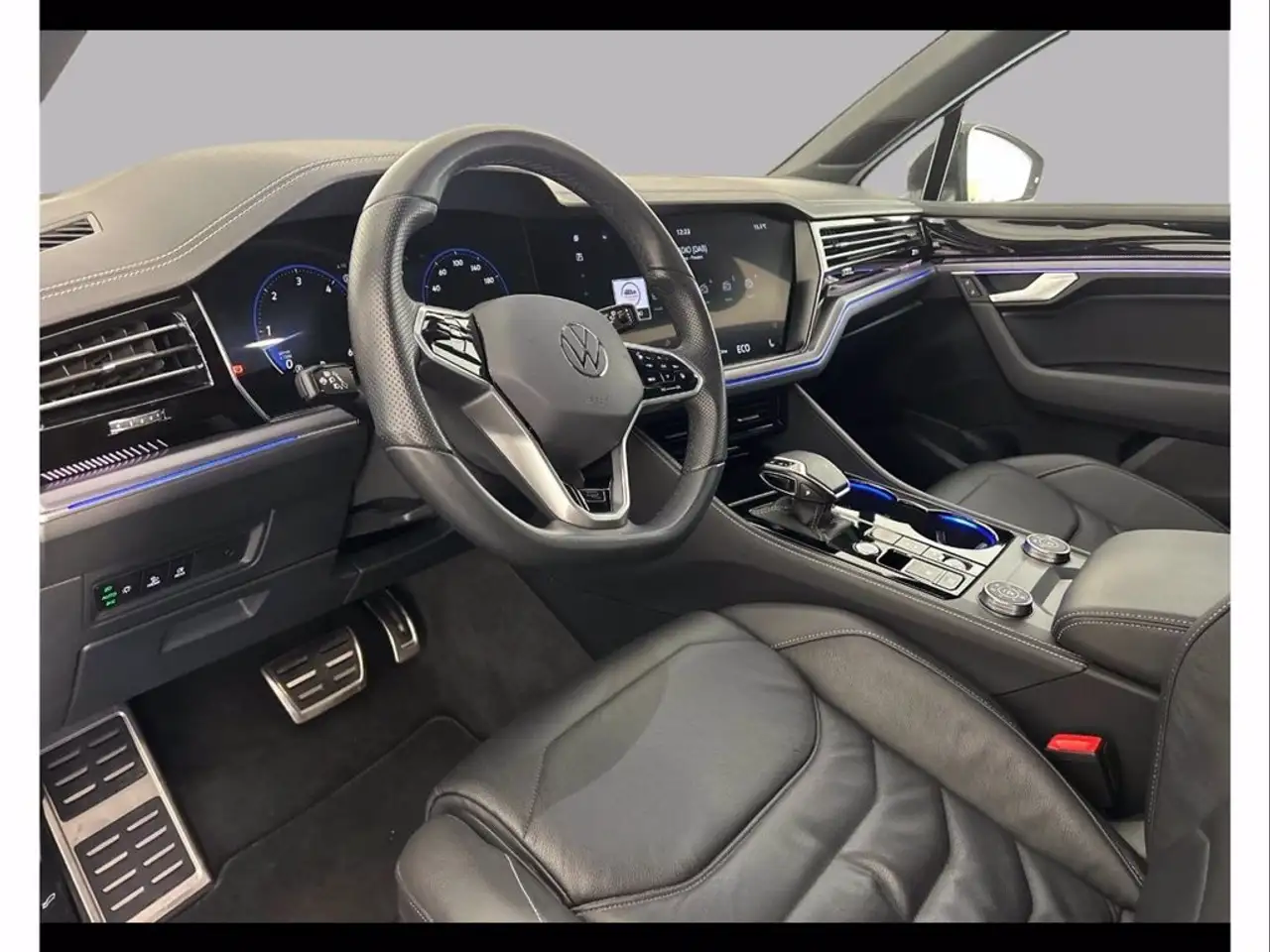 Volkswagen Touareg 3.0 v6 tdi scr r-line 231cv auto 9