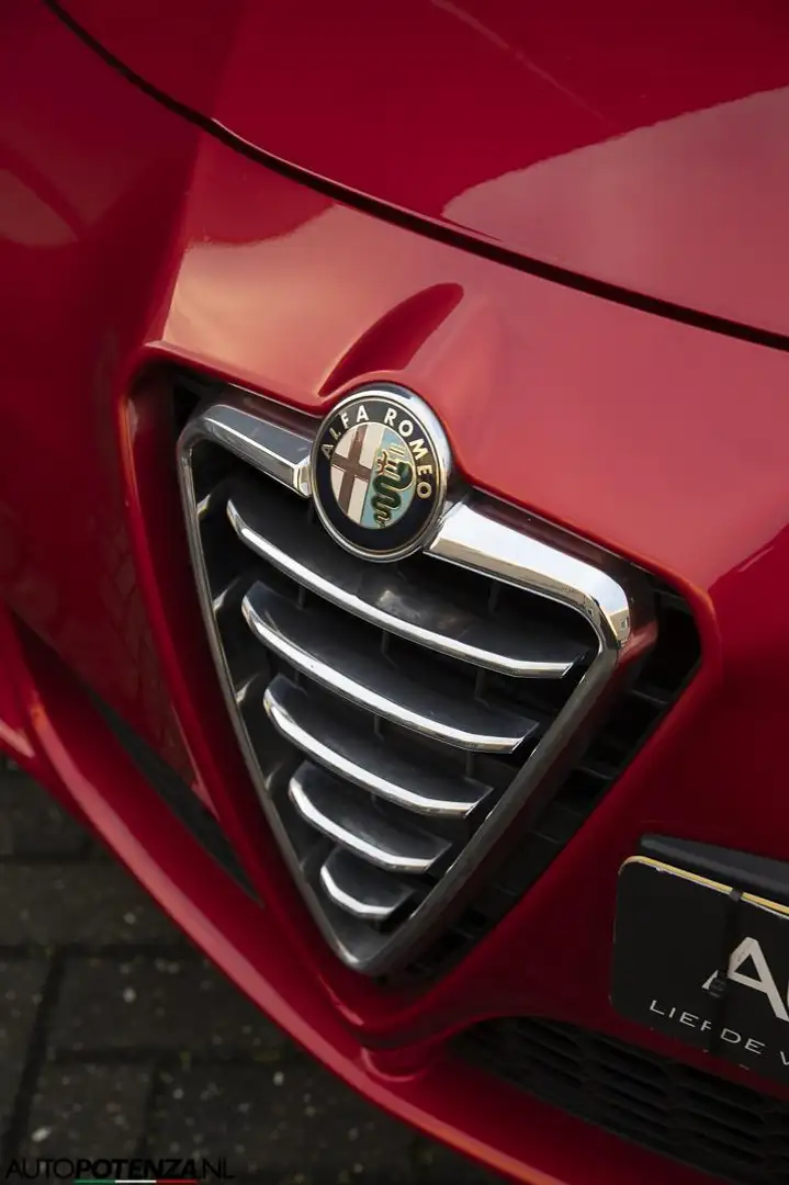 Alfa Romeo Giulietta 1.4T Sportiva TCT automaat Pano PDC 18" Rood - 2