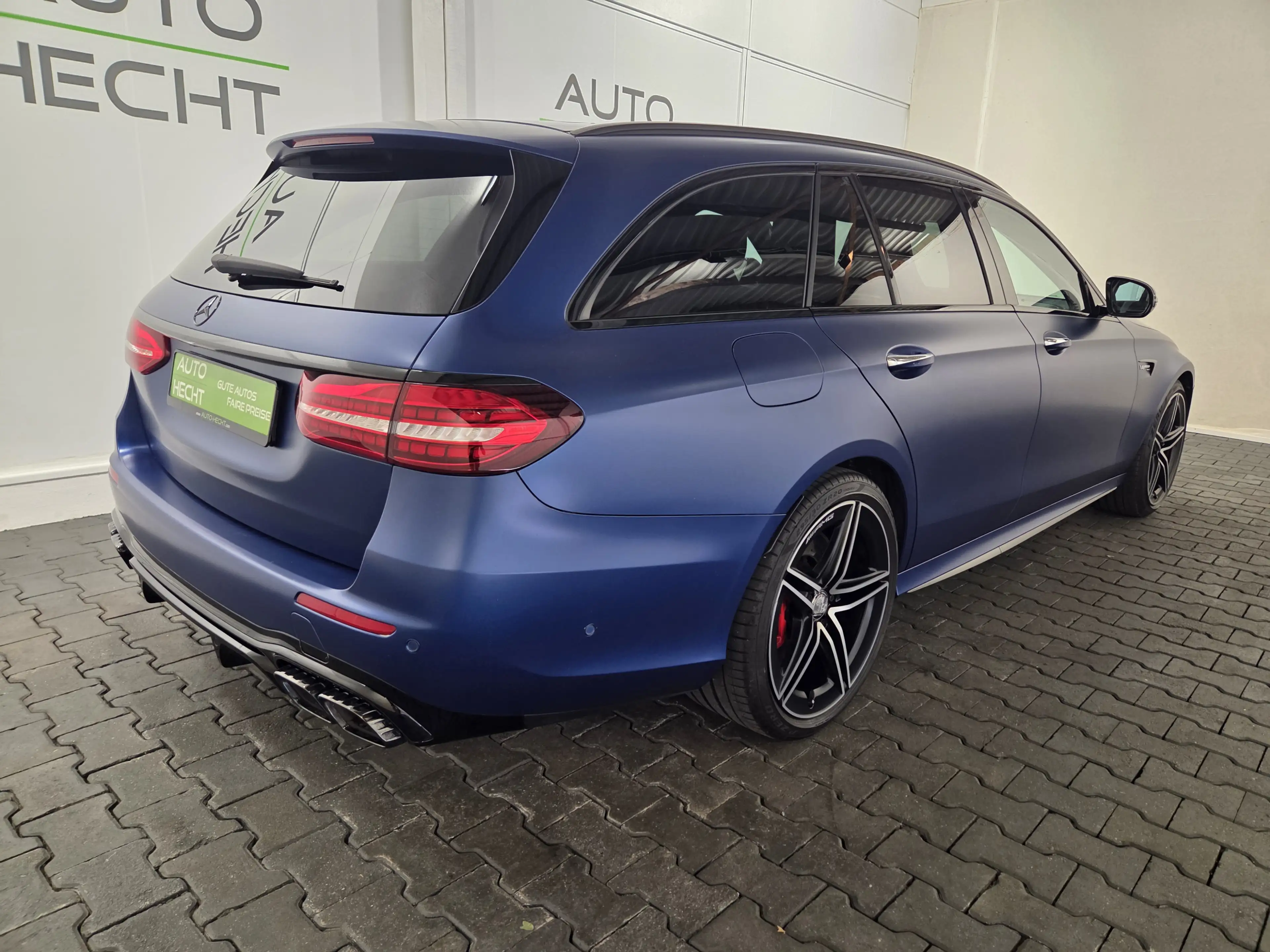 Mercedes-Benz E 63 AMG s 4Matic, ACC, Head-Up, 360°, Panorama — photo 3