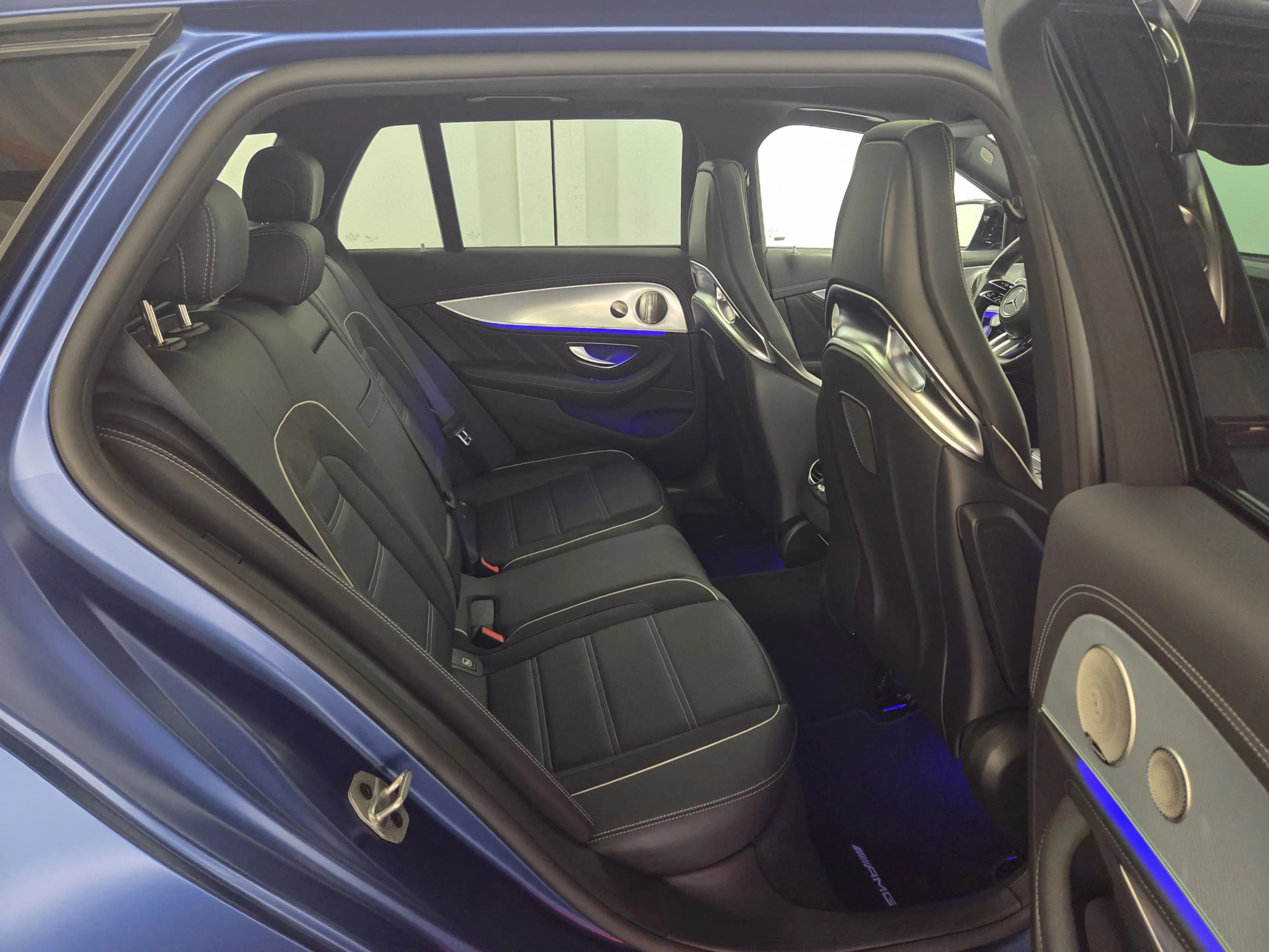 Mercedes-Benz E 63 AMG s 4Matic, ACC, Head-Up, 360°, Panorama — photo 15