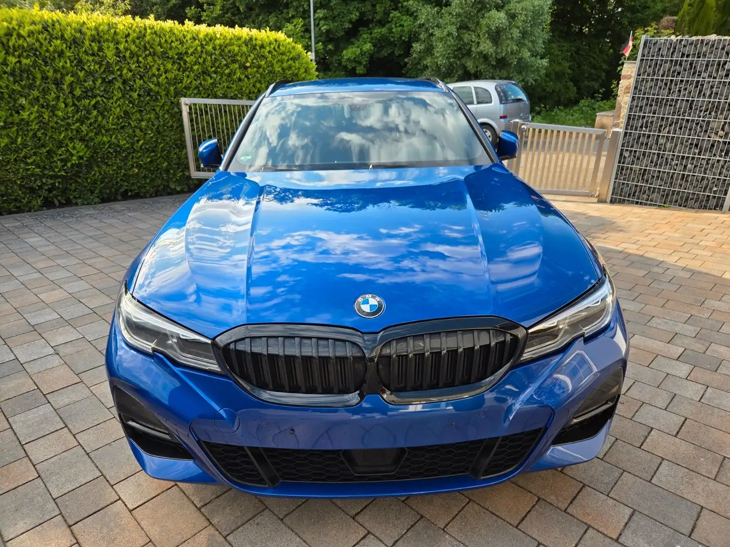 BMW 320 d M Paket LivePR HUD Hifi Kom Laser ACC 19 Blau - 2