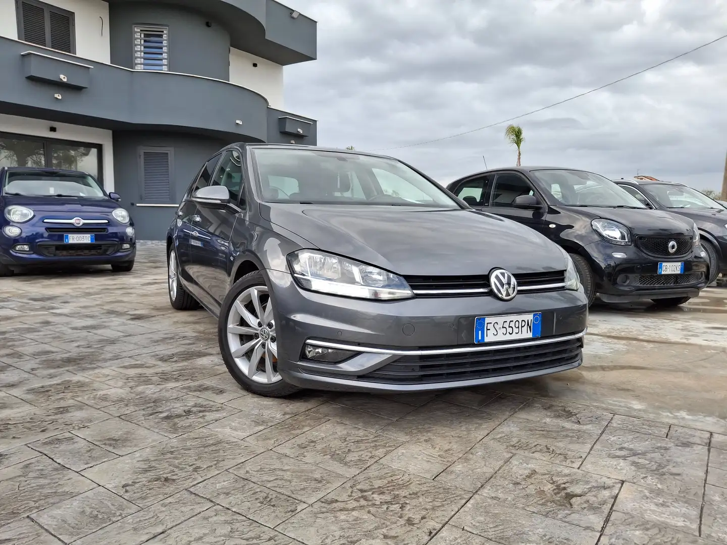 Volkswagen Golf 5p 1.6 tdi Trendline 115cv Grigio - 1