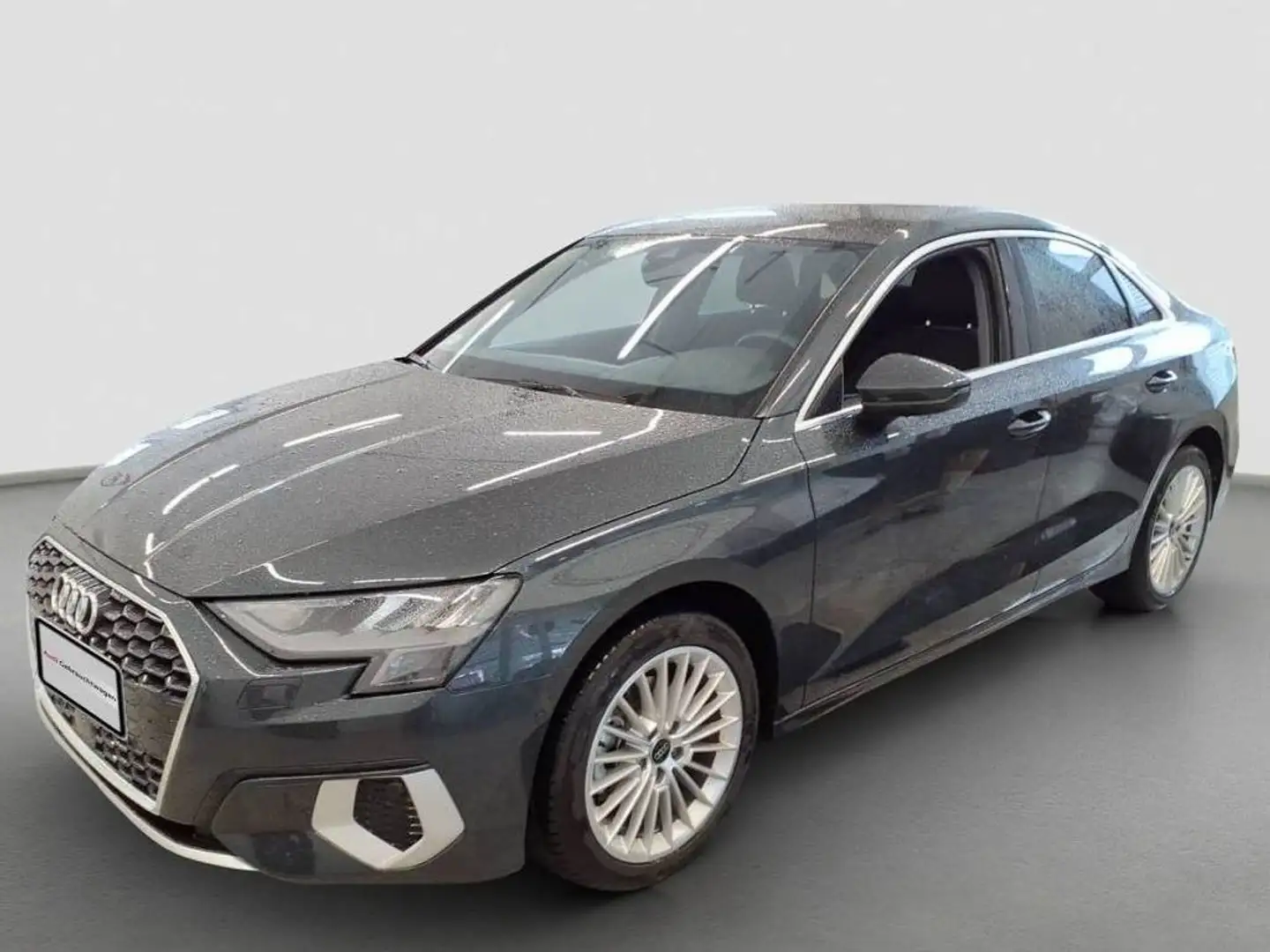 Audi A3 Limousine advanced 35 TFSI S tr. LED ParkAss Grau - 2