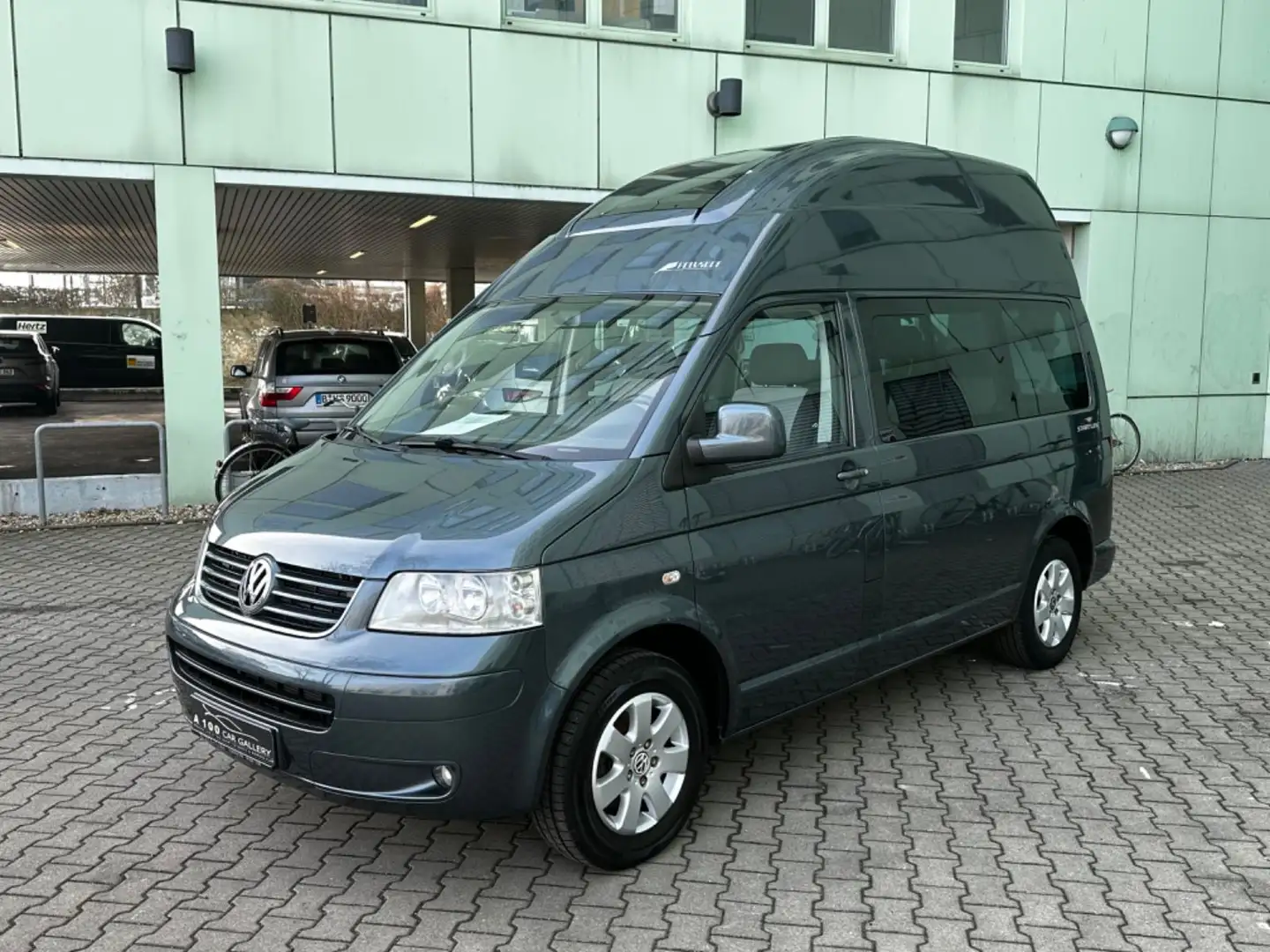 Volkswagen T5 Transporter Bus Multivan Startline*Klima*AHK* Grau - 1