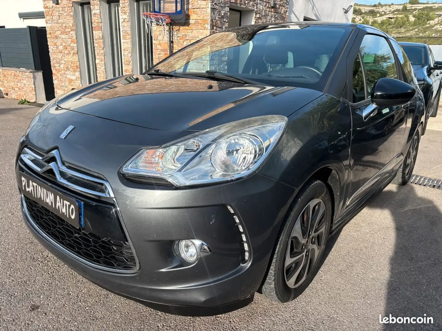 Citroen DS3 Citroën 1.6 E-Hdi 90 Airdream So Chic Gris - 1