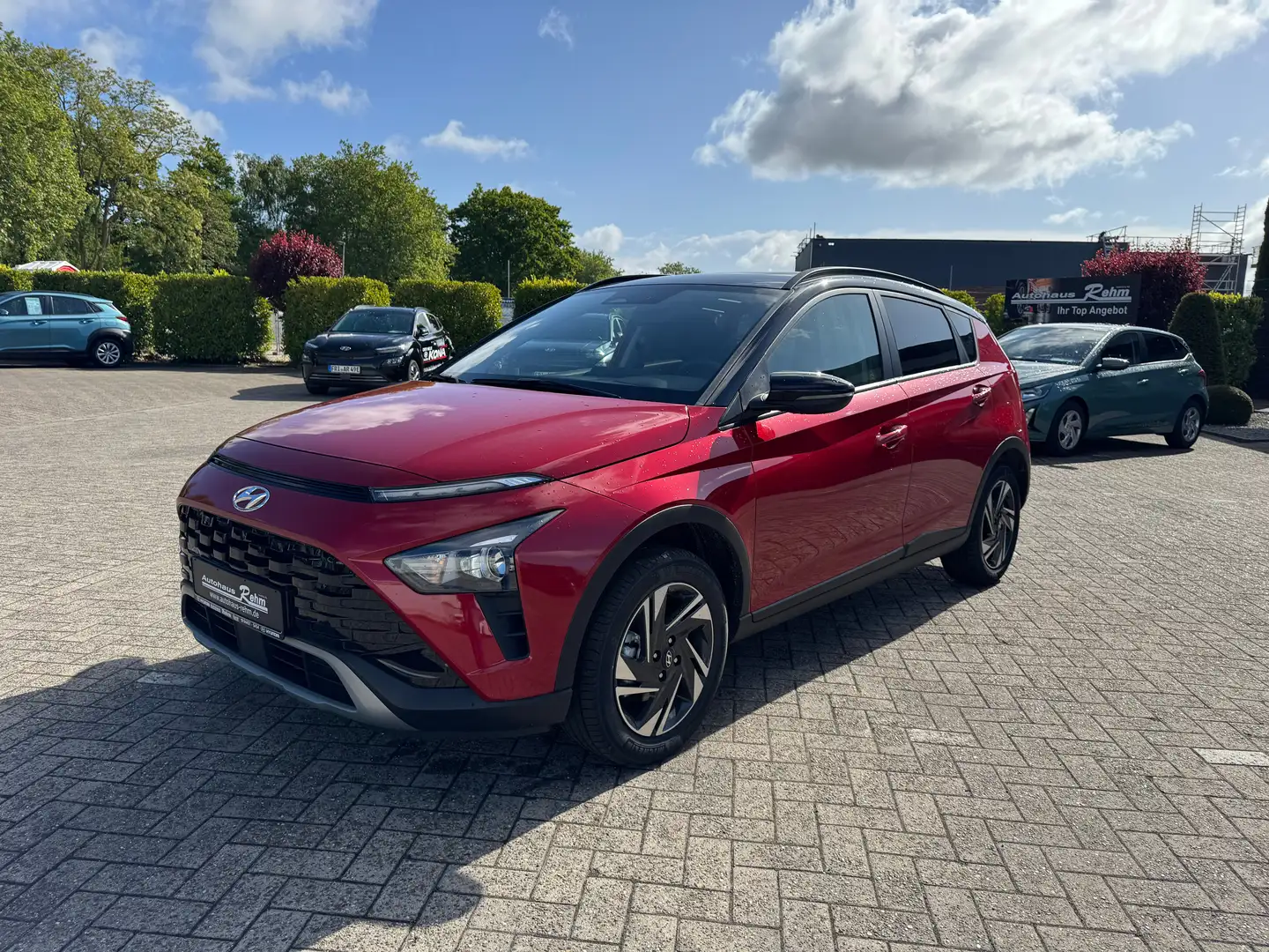 Hyundai BAYON 1.2 MPI 5MT 84 PS i-Line Plus 2WD Rojo - 1