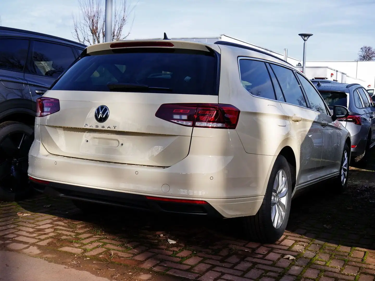 Volkswagen Passat Variant Business TAXI Sofort verfügbar Beige - 2