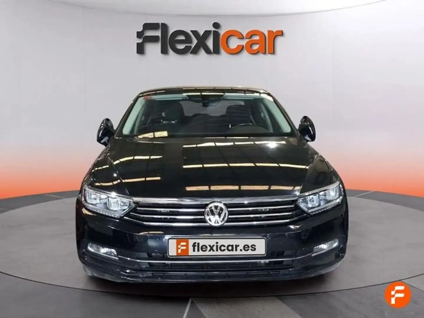Volkswagen Passat Advance 2.0 TDI 150CV BMT DSG Negro - 2