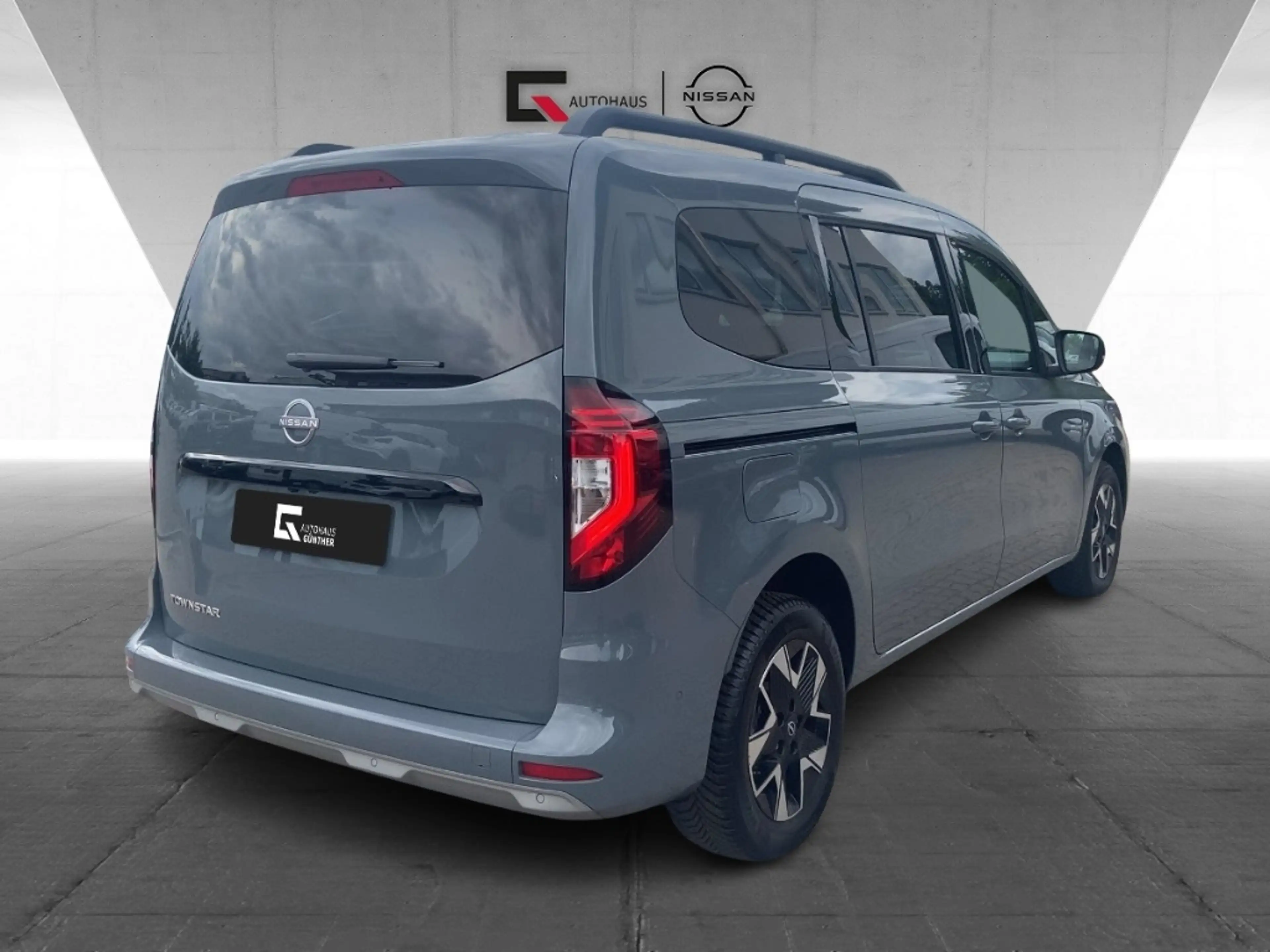 Nissan Townstar TEKNA Kombi L2 Automatik/LED/Navi/360°/Assist.Pro — photo 4