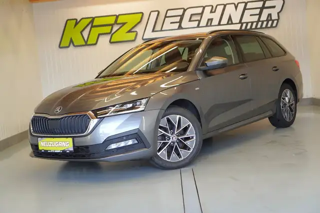 Skoda Octavia view 6