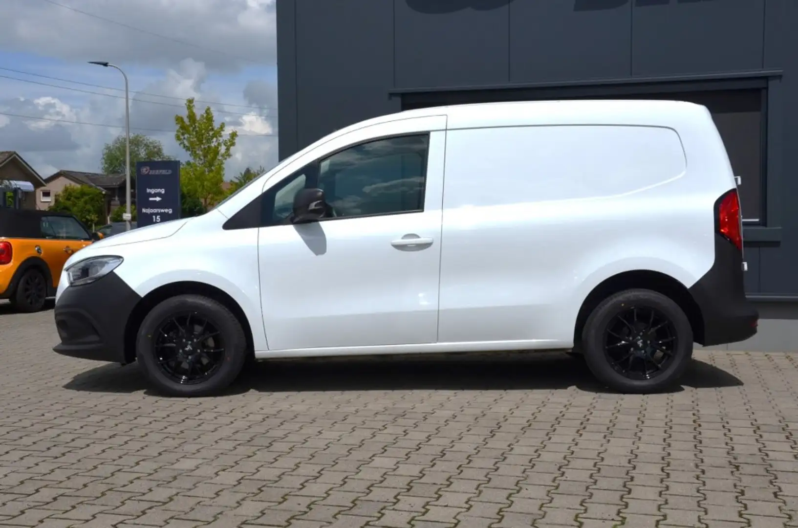 Mercedes-Benz Citan 110 CDI Fourgon L1 Pro Blanc - 2