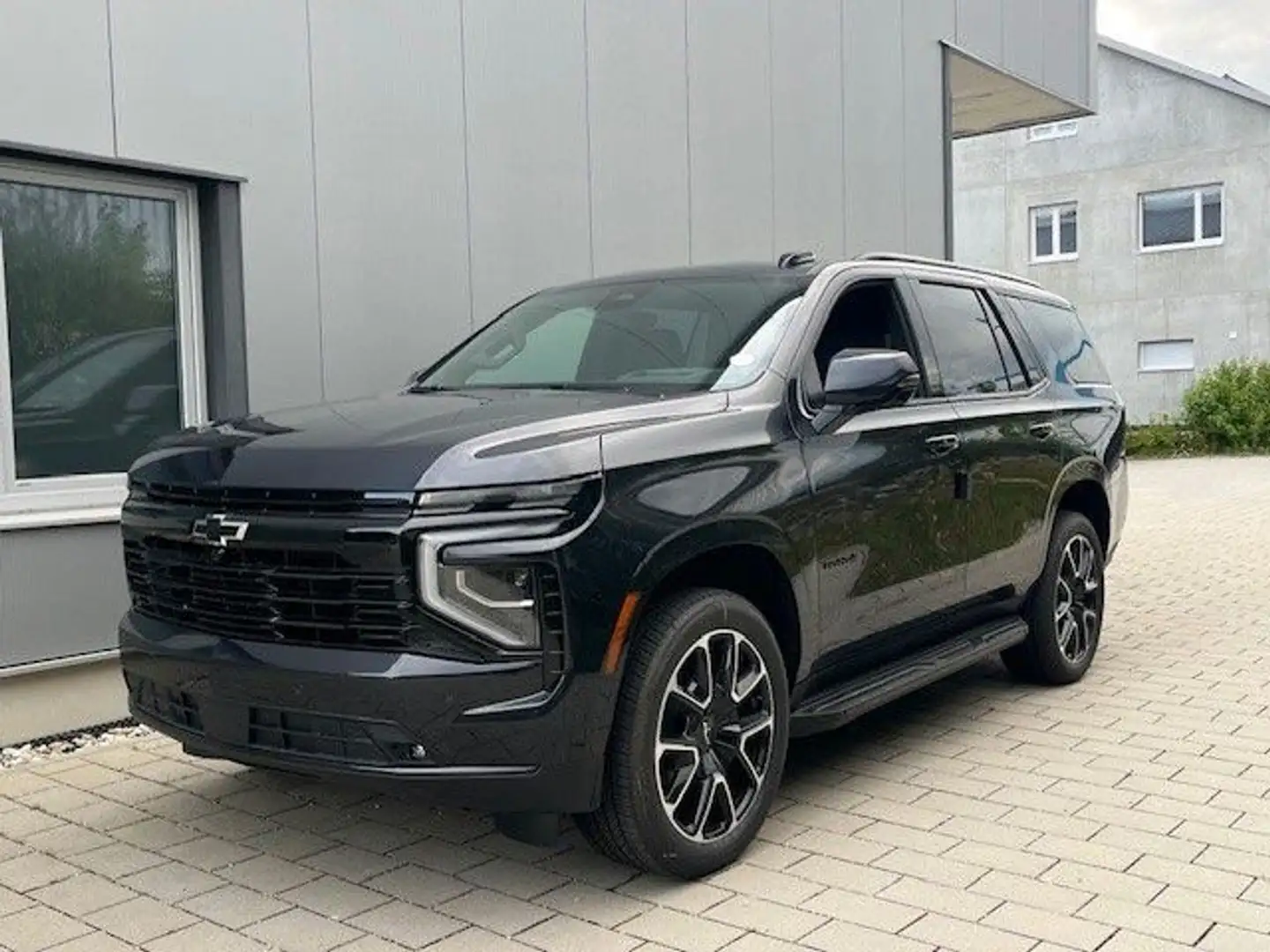 Chevrolet Tahoe RST 6.2l V8 22" Räder-7 Sitzer MY25 Grau - 1