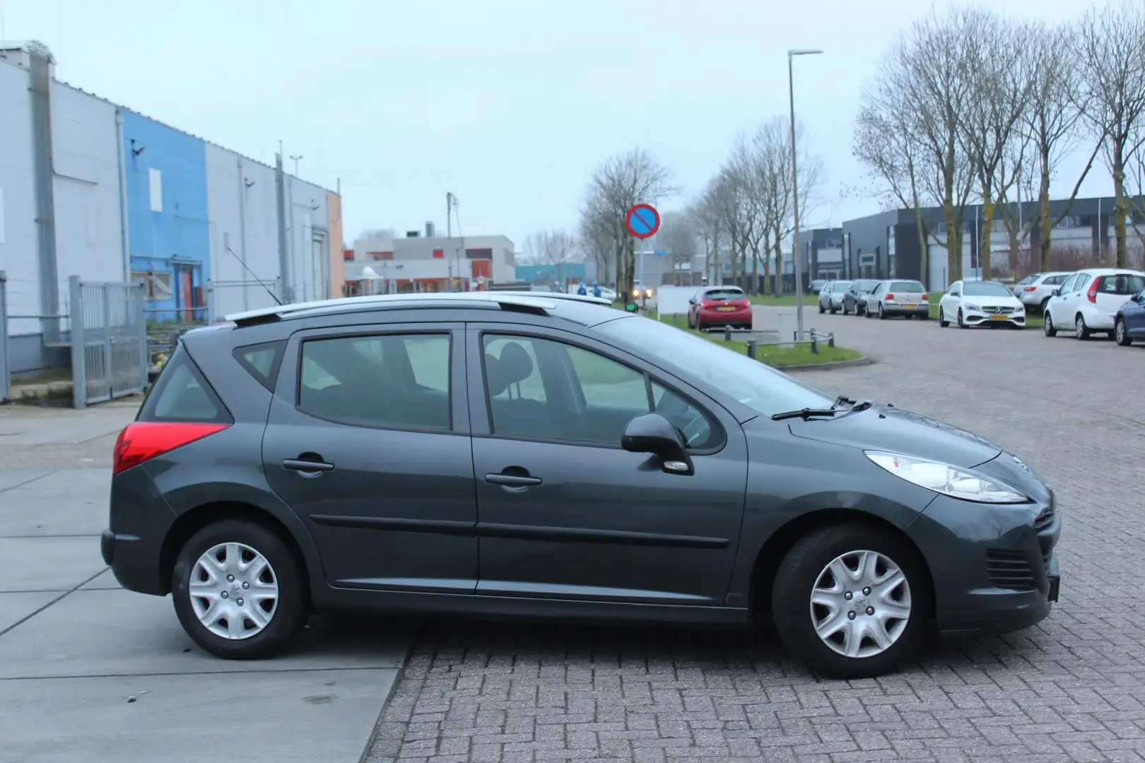 Peugeot 207 SW 1.4 VTi X-line NAP 1E EIG NETTE 5DRS AIRCO TREK Gris - 2