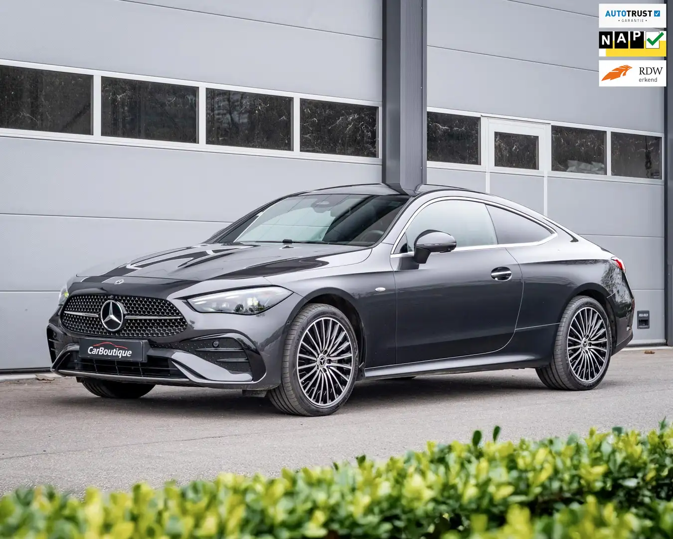 Mercedes-Benz CLE 300 Coupé e AMG Line I Leer I Pano I Burmester I Carpl Grijs - 1