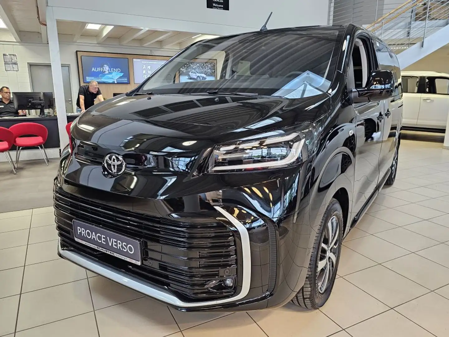 Toyota Proace Verso 2,0-l-D-4D L1 Automatik Team Deutschland Schwarz - 2