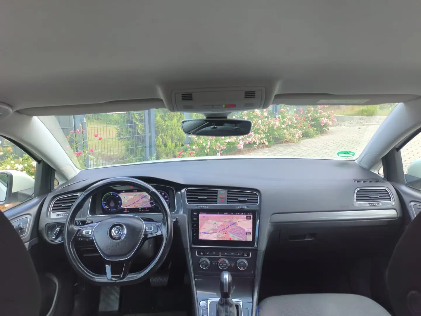 Volkswagen e-Golf Golf VII e-Golf Weiß - 1