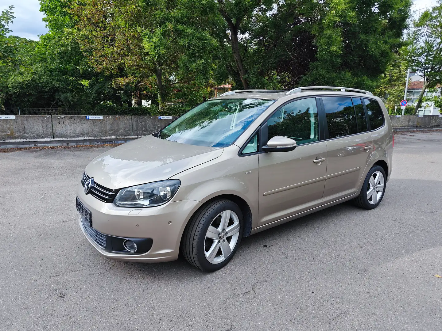Volkswagen Touran Touran Diesel 2.0 TDI DPF Cup - 1