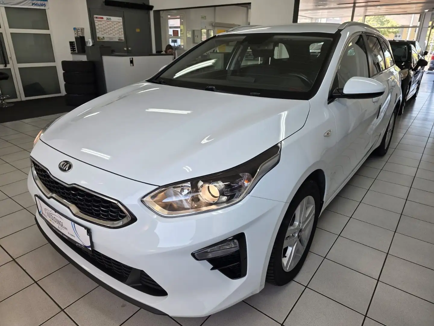 Kia Ceed SW / cee'd SW Ceed Sportswagon Vision HYBRID*KAMERA*NAVI*SHZ Weiß - 2