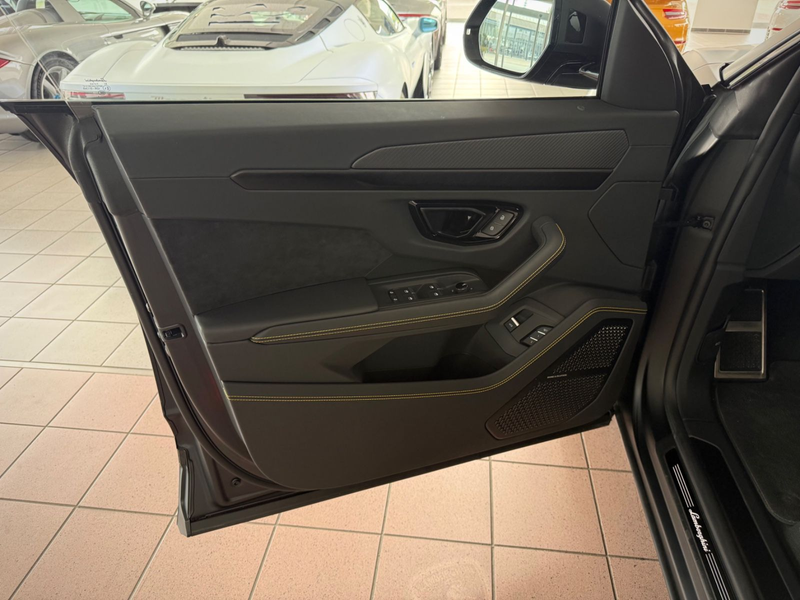 Lamborghini Urus S MATT-LACK/PANO/B&O/STYLE/NIGHTVISION/ — photo 12