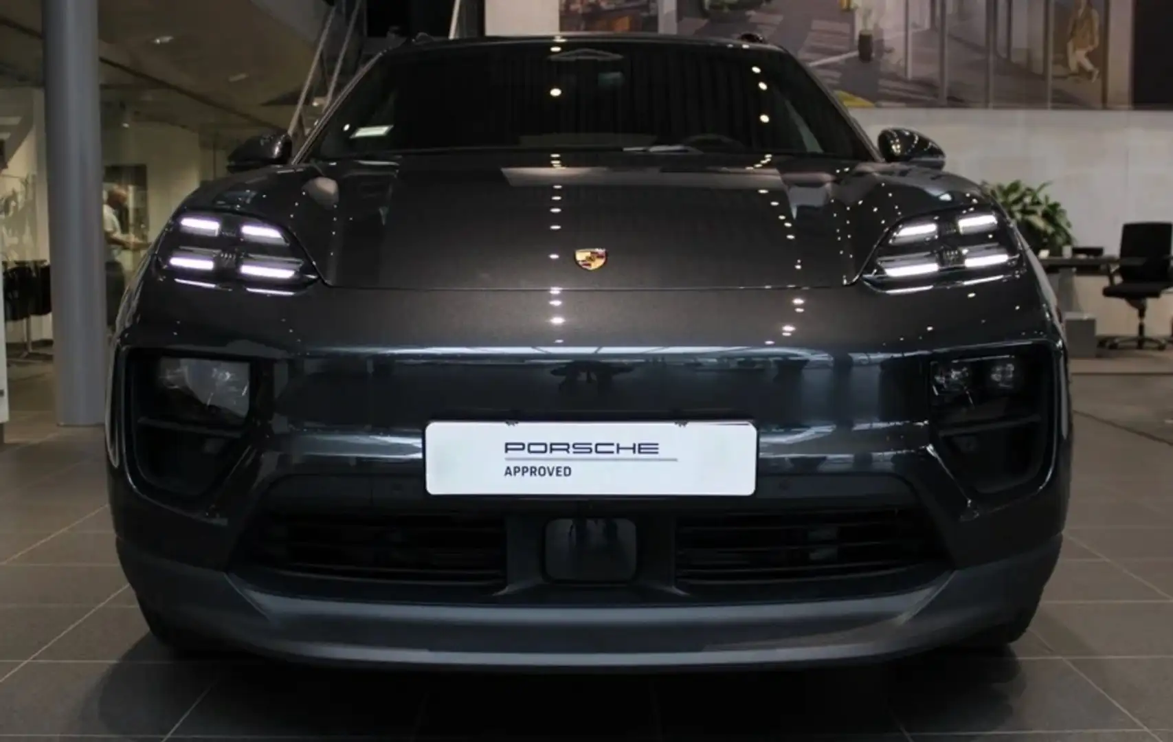 Porsche Macan Electric 4 S Grau - 2