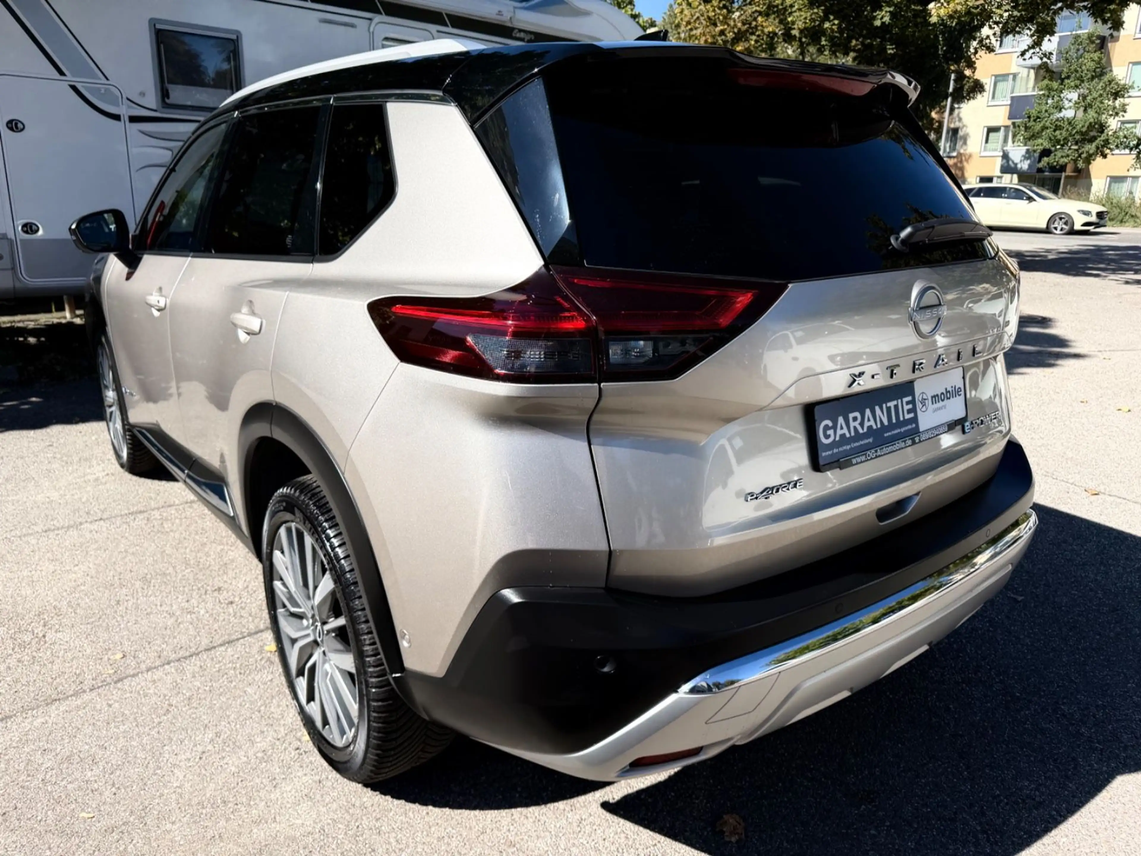 Nissan X-Trail Tekna 1.5 VC-T e-4ORCE/Pano/Kam./LED/20" — photo 3