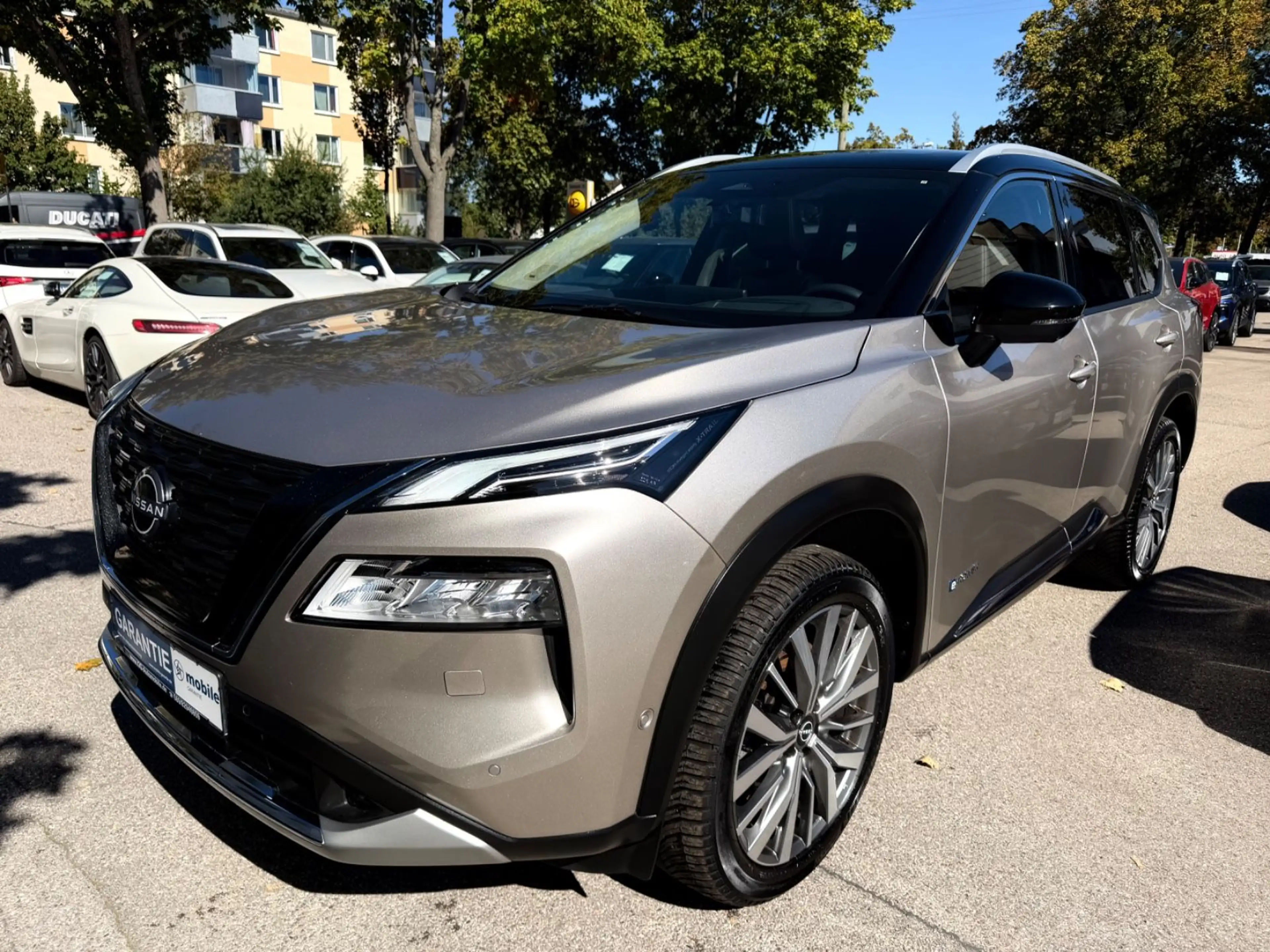 Nissan X-Trail Tekna 1.5 VC-T e-4ORCE/Pano/Kam./LED/20"