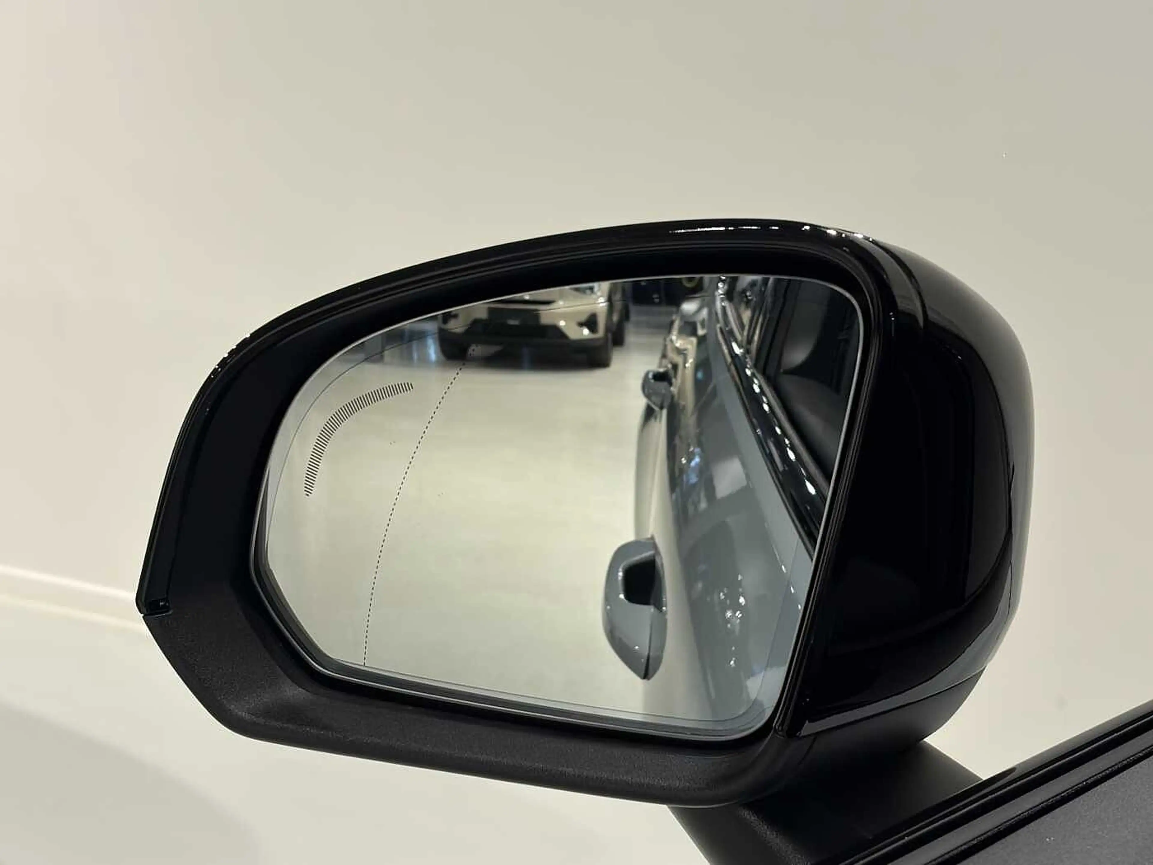 Volvo EC40 Recharge  Extended Range — photo 7