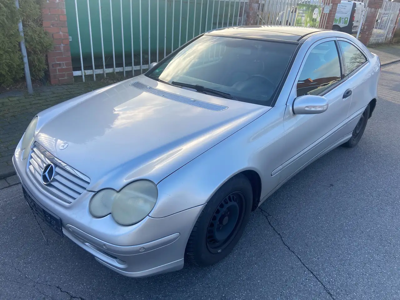 Mercedes-Benz C 200
