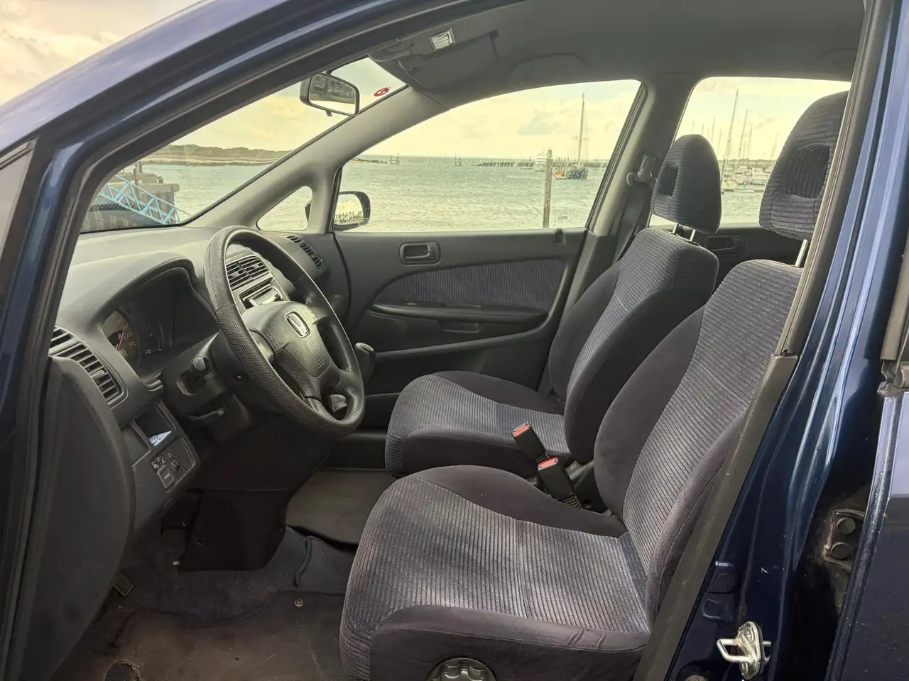Honda Stream 1.7i LS, foto 10