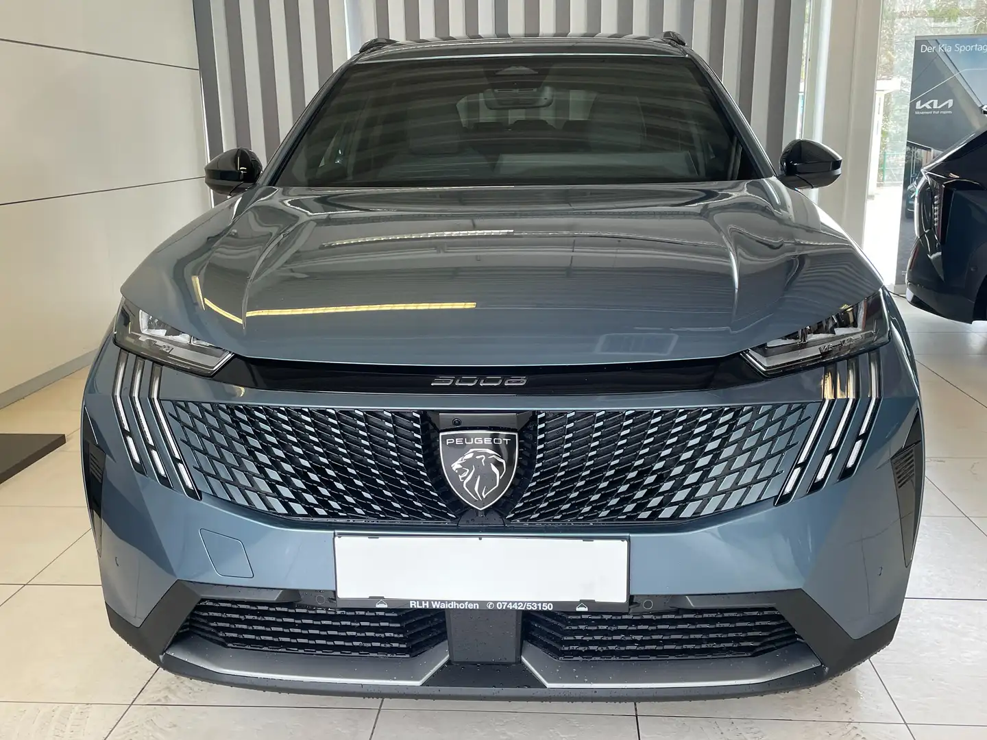 Peugeot 5008 Hybrid 145 Allure Blau - 1