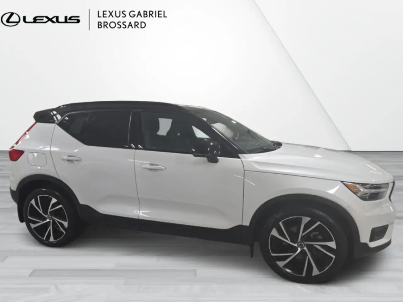 Volvo XC40 снимка Volvo XC40
