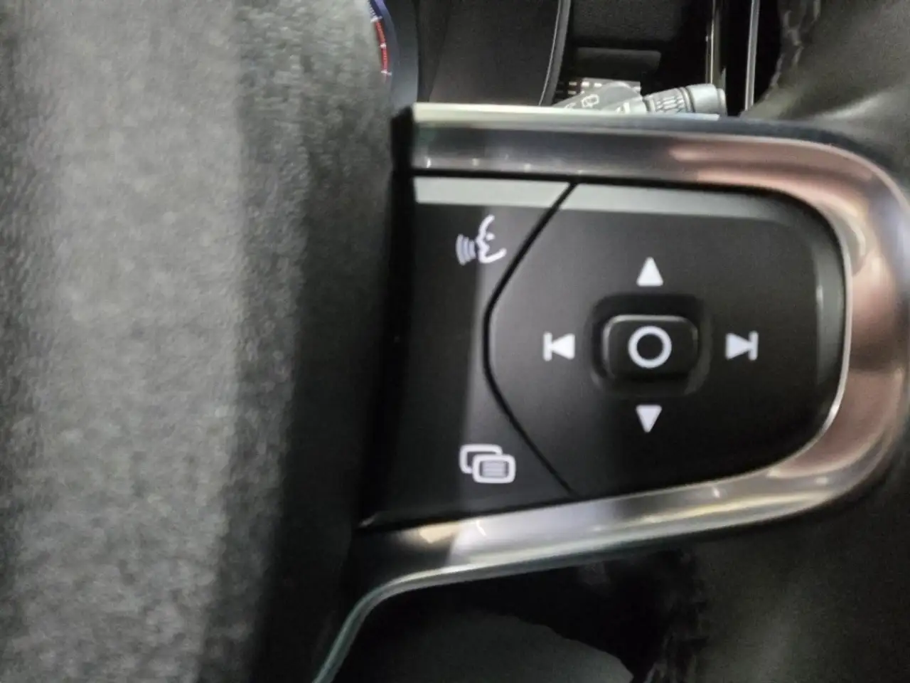 Volvo XC40 снимка Volvo XC40