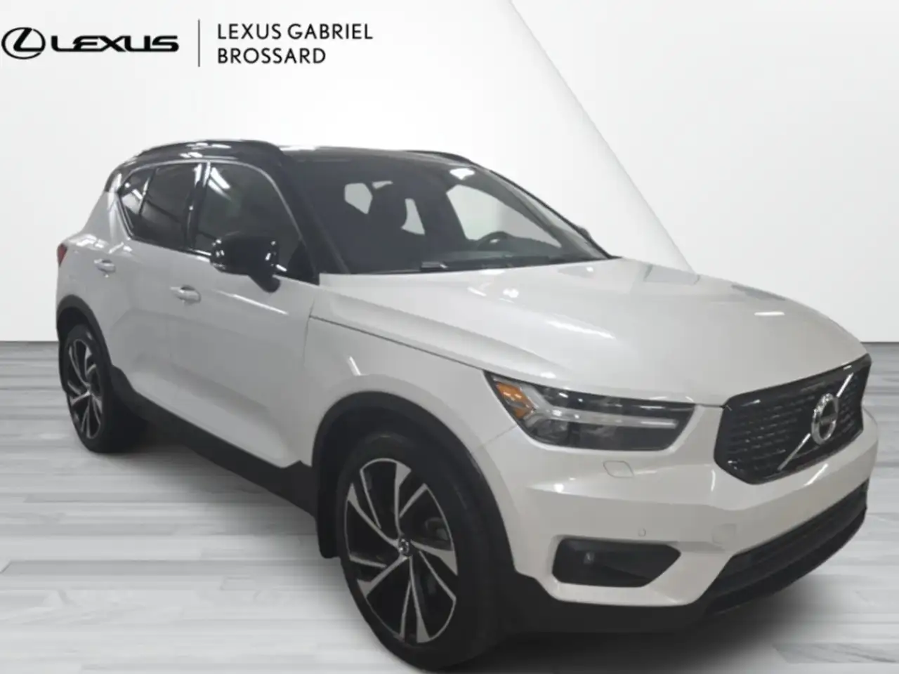 Volvo XC40 снимка Volvo XC40