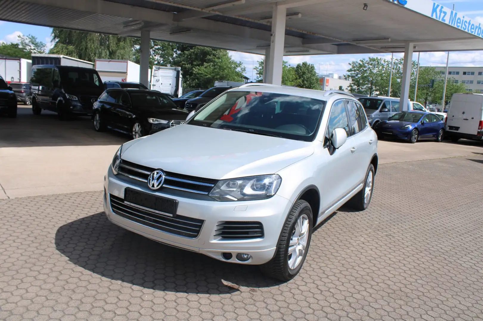 Volkswagen Touareg V6 TDI,LUFT,KEYLESS,SITZBELÜFTUNG,AHK Zilver - 2