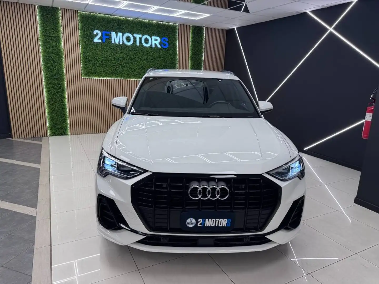 Audi Q3 45 1.4 tfsi e S Line Edition s-tronic Bianco - 2