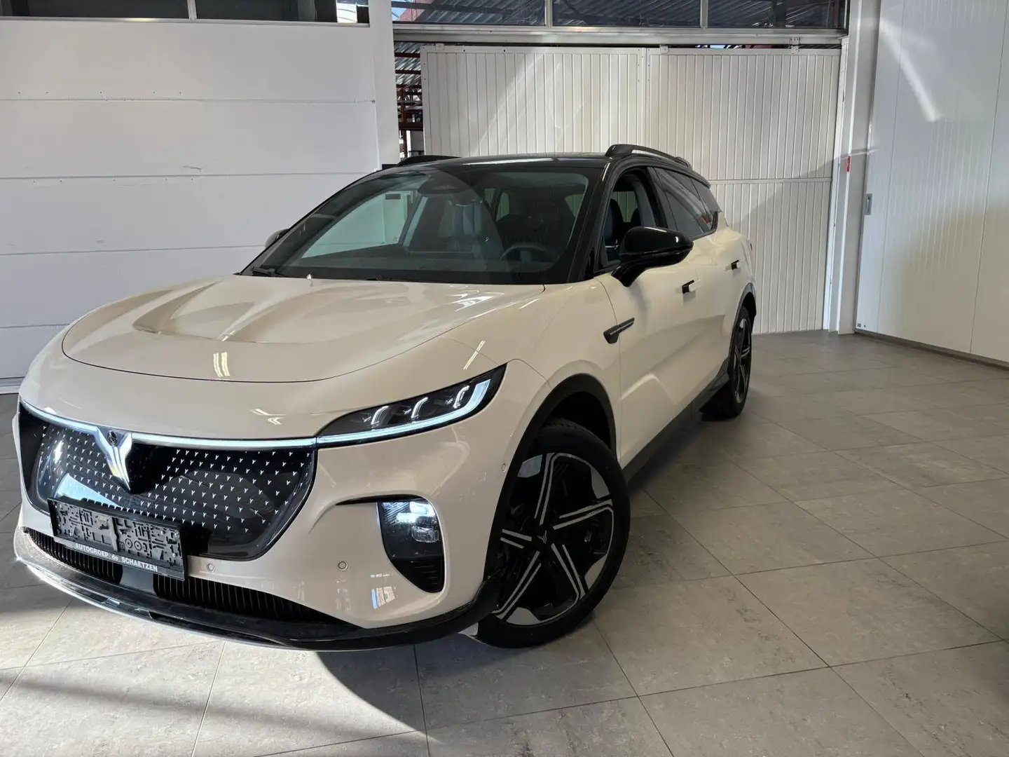 Voyah Courage 80KWh RWD Business Edtion * DEMO * Weiß - 2