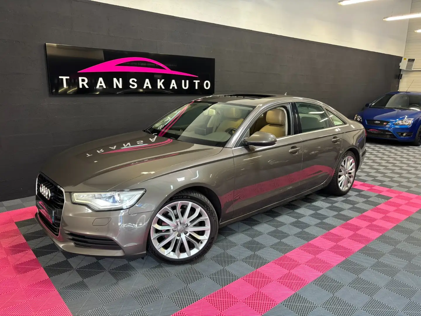 Audi A6 Avus Multitronic A Bruin - 1